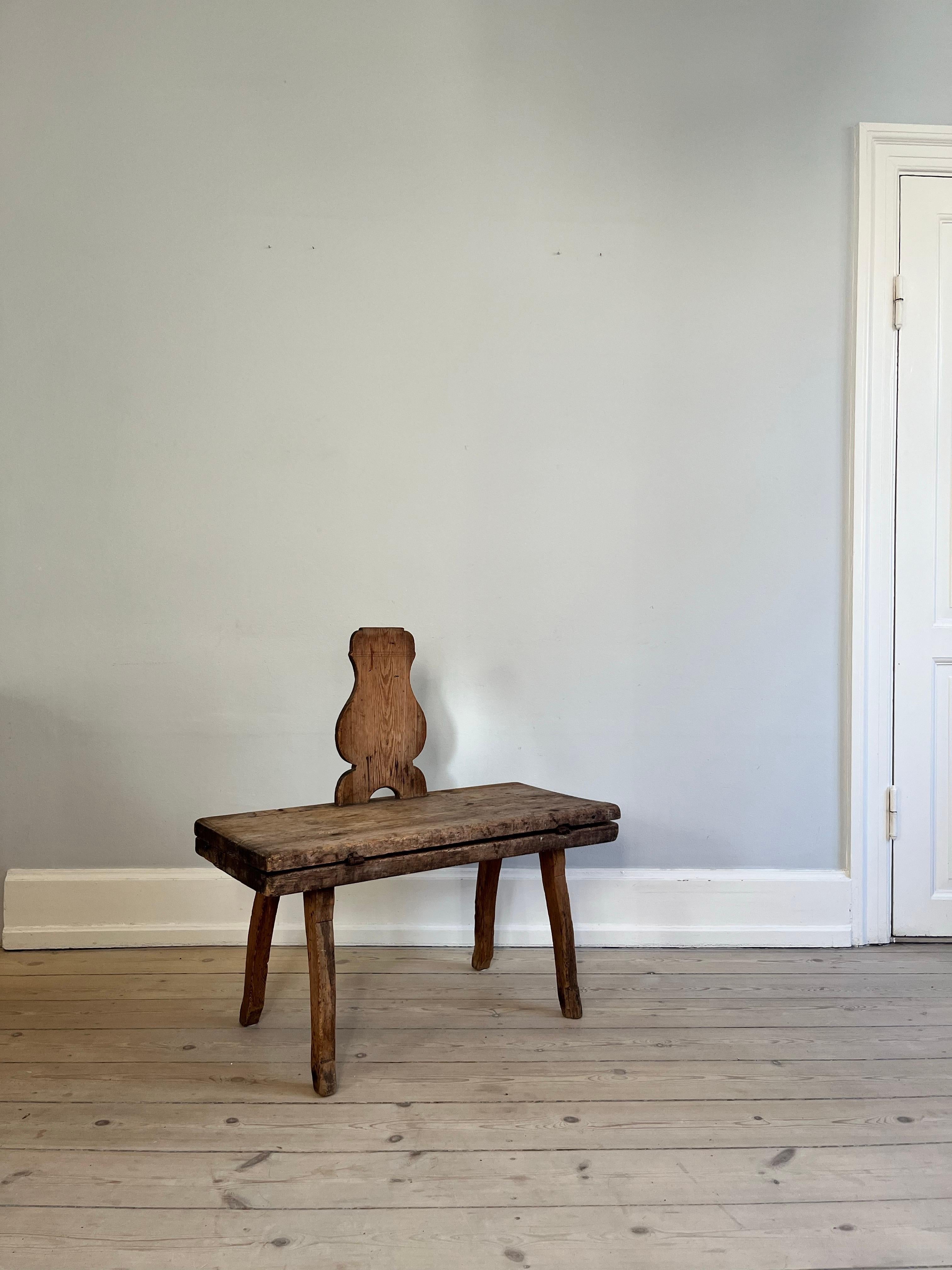 Ancienne table folklorique danoise du 18ème siècle 8