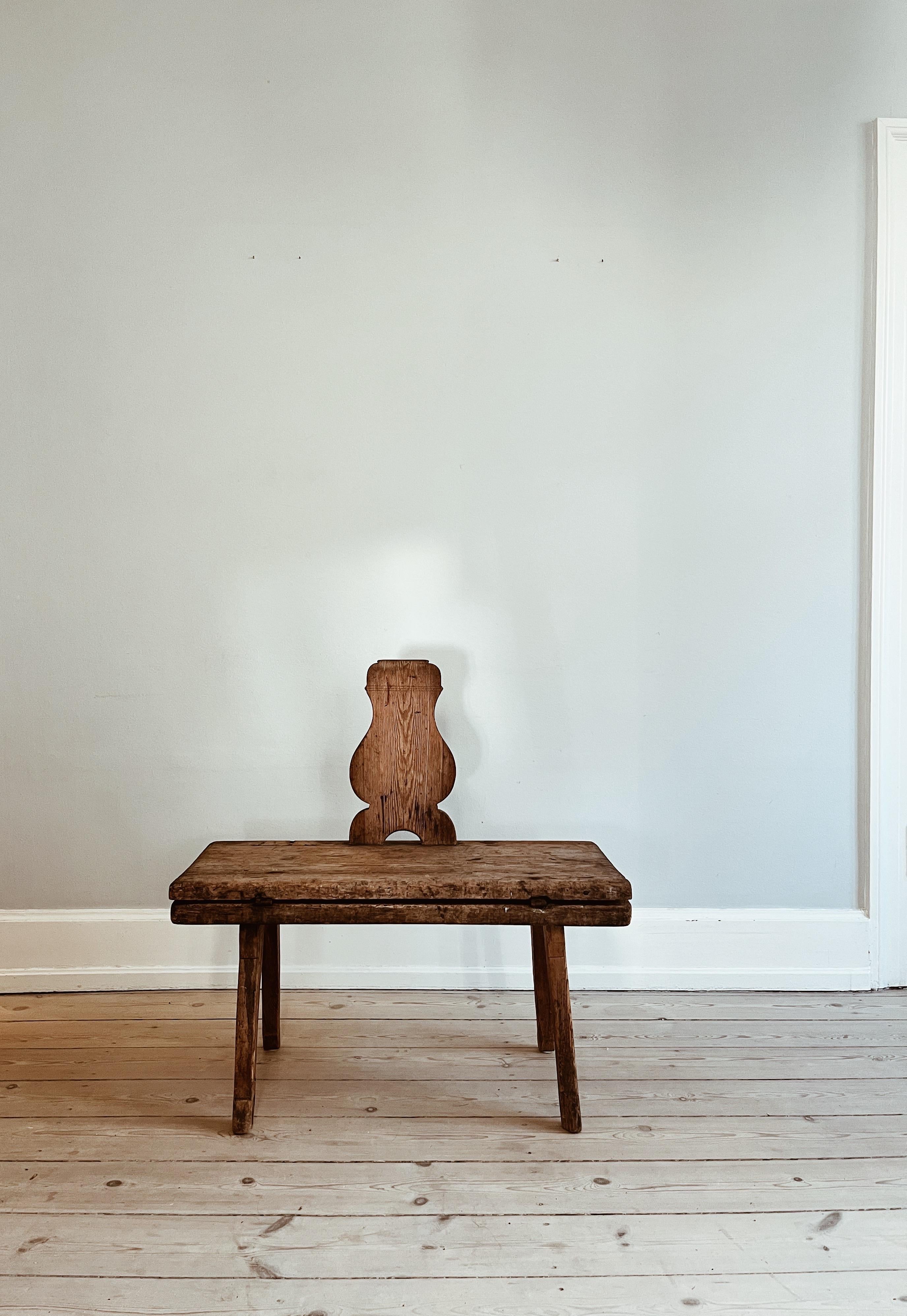 Ancienne table folklorique danoise du 18ème siècle 9