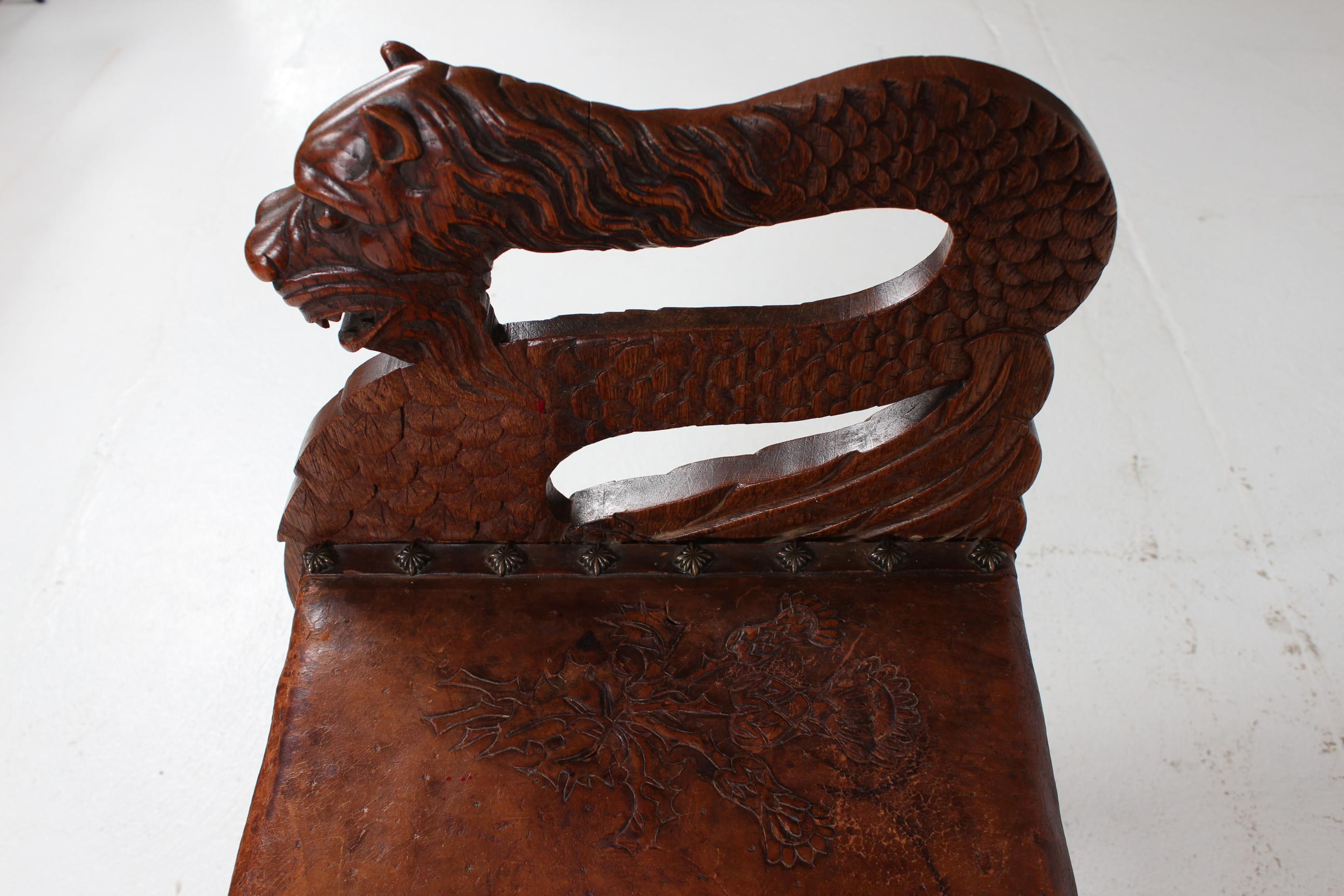 Antique Danish Hand Carved Piano Bench with Lion Heads and Original Leather Seat For Sale 5