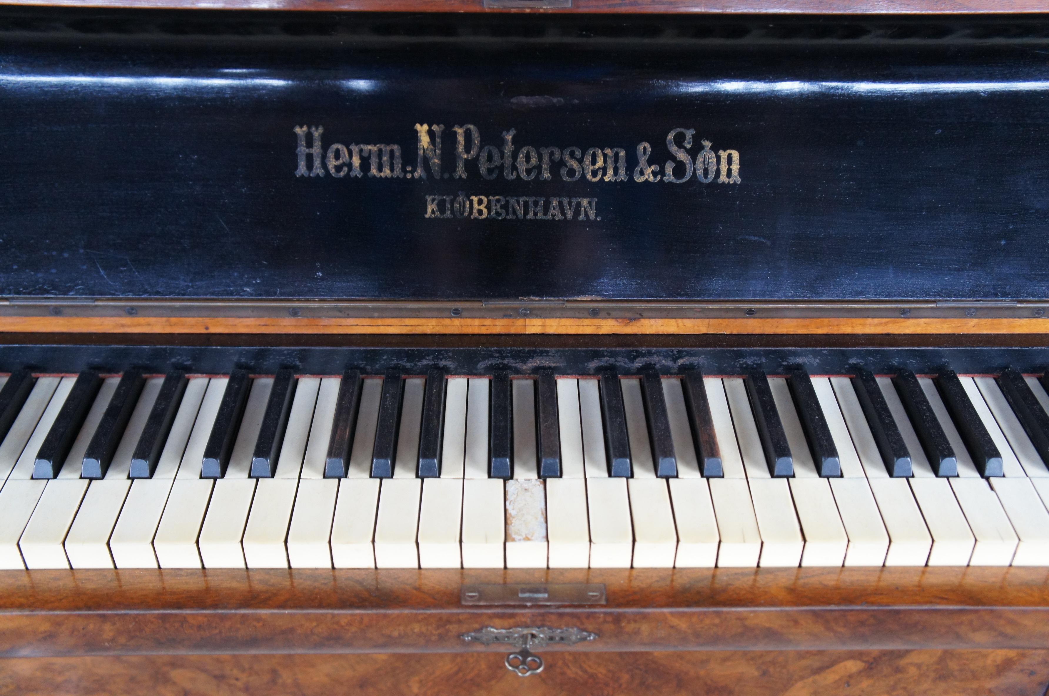 Antique Danish Herm N. Petersen Son Walnut Burl Victorian Upright Piano Denmark In Good Condition In Dayton, OH