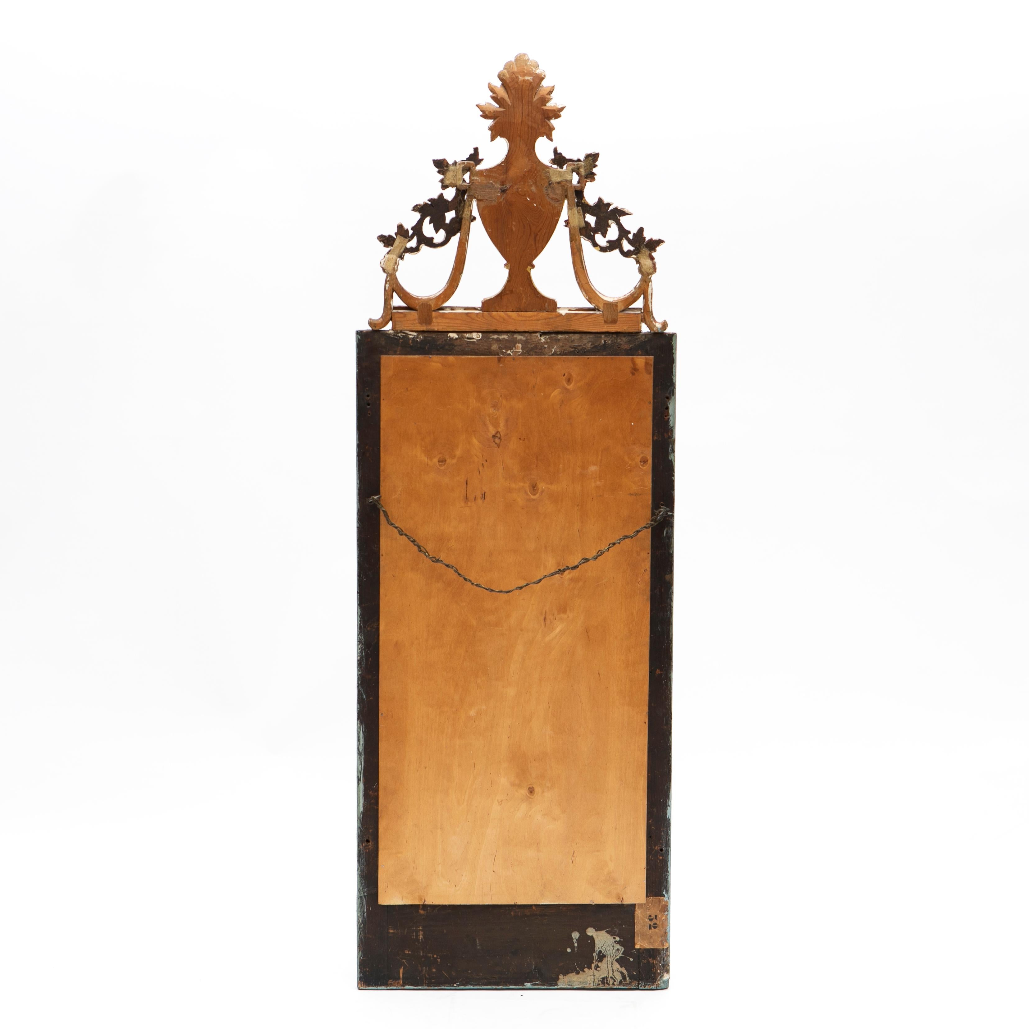 Rectangular Danish Louis XVI Carved Wooden Gilt Mirror For Sale 2