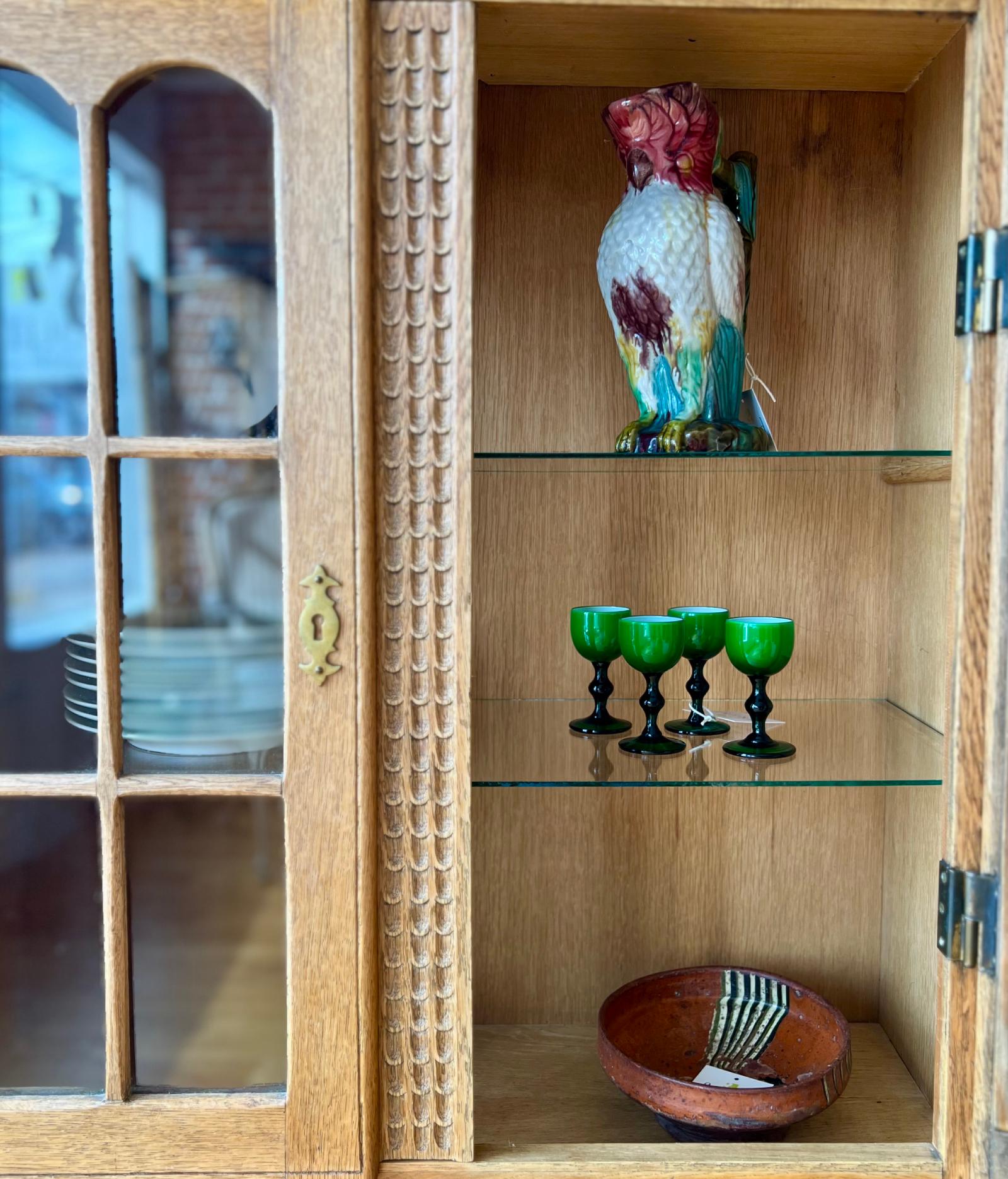 Antico mobile danese in Oak con cassetto nascosto, circa 1930 In condizioni buone in vendita a Black Rock, CT