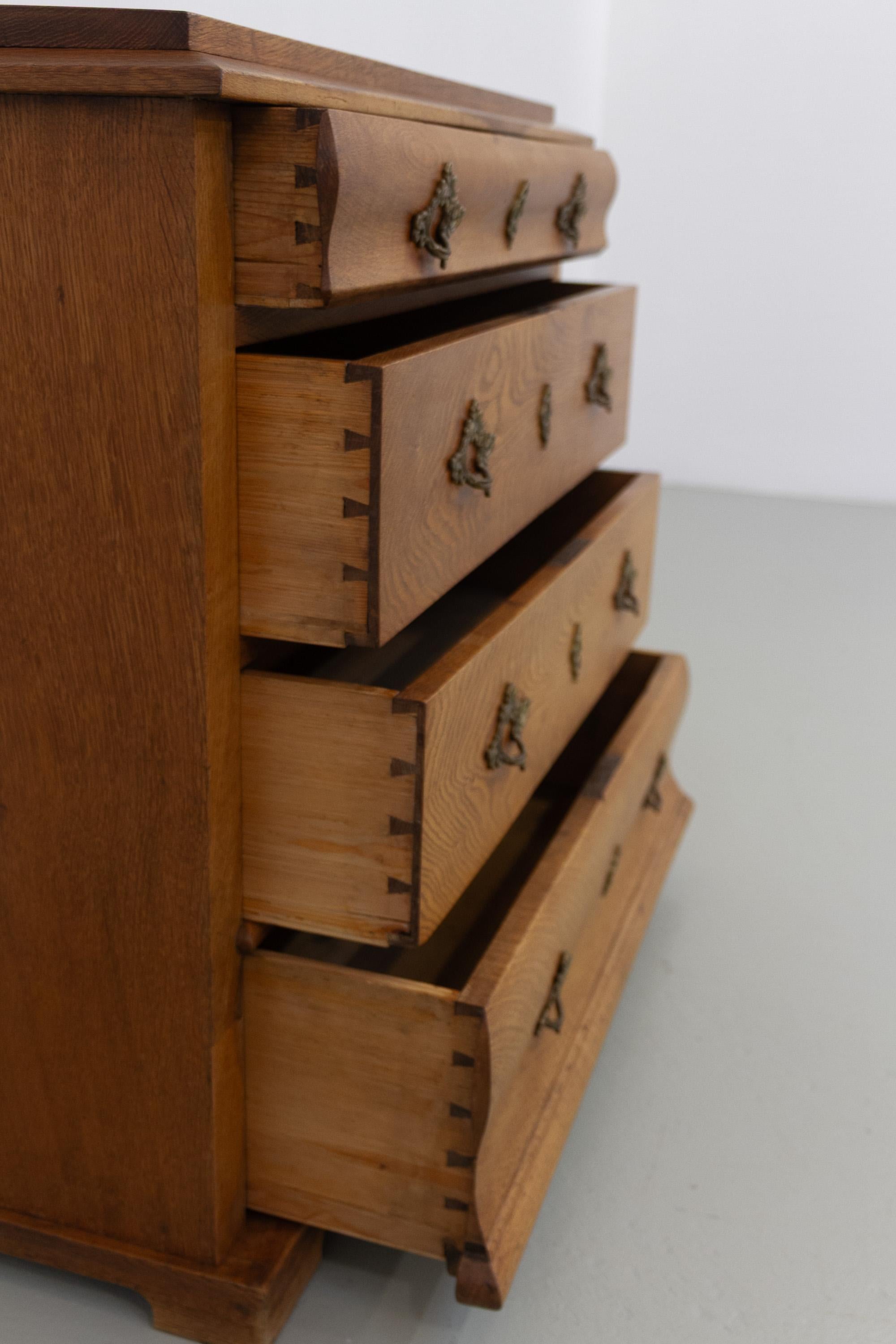 Antico mobile danese in Oak, anni '50 del XIX secolo. in vendita 3