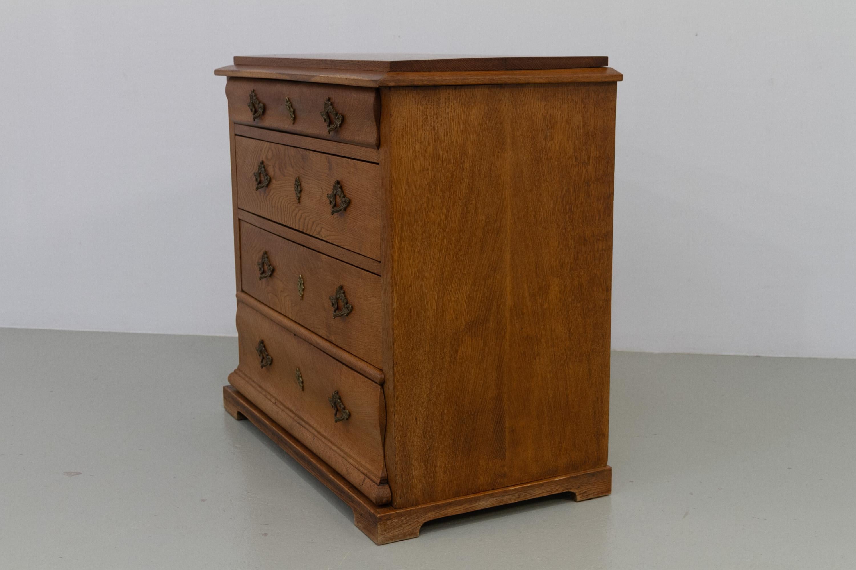 Antico mobile danese in Oak, anni '50 del XIX secolo. in vendita 4