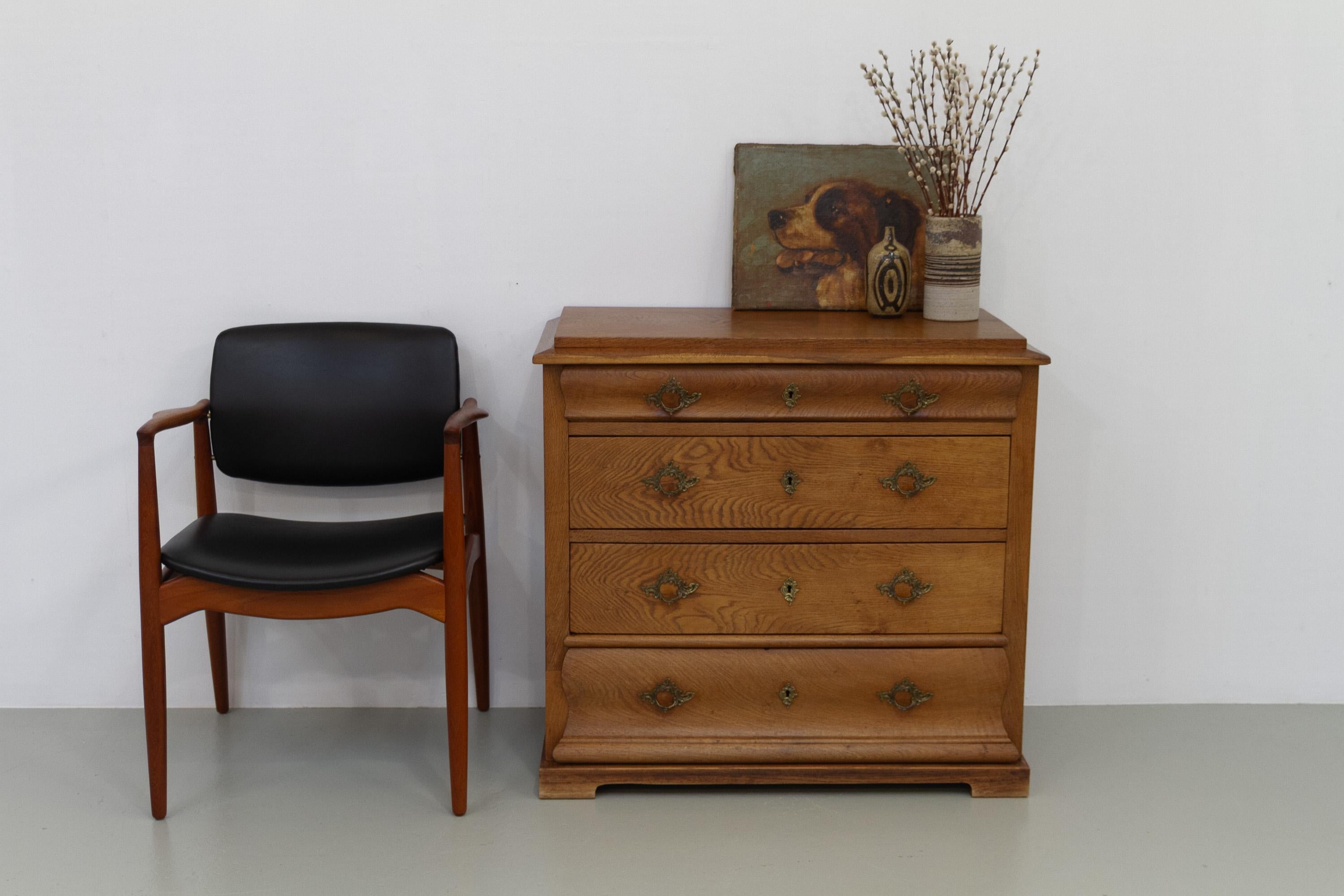 Antico mobile danese in Oak, anni '50 del XIX secolo. in vendita 8