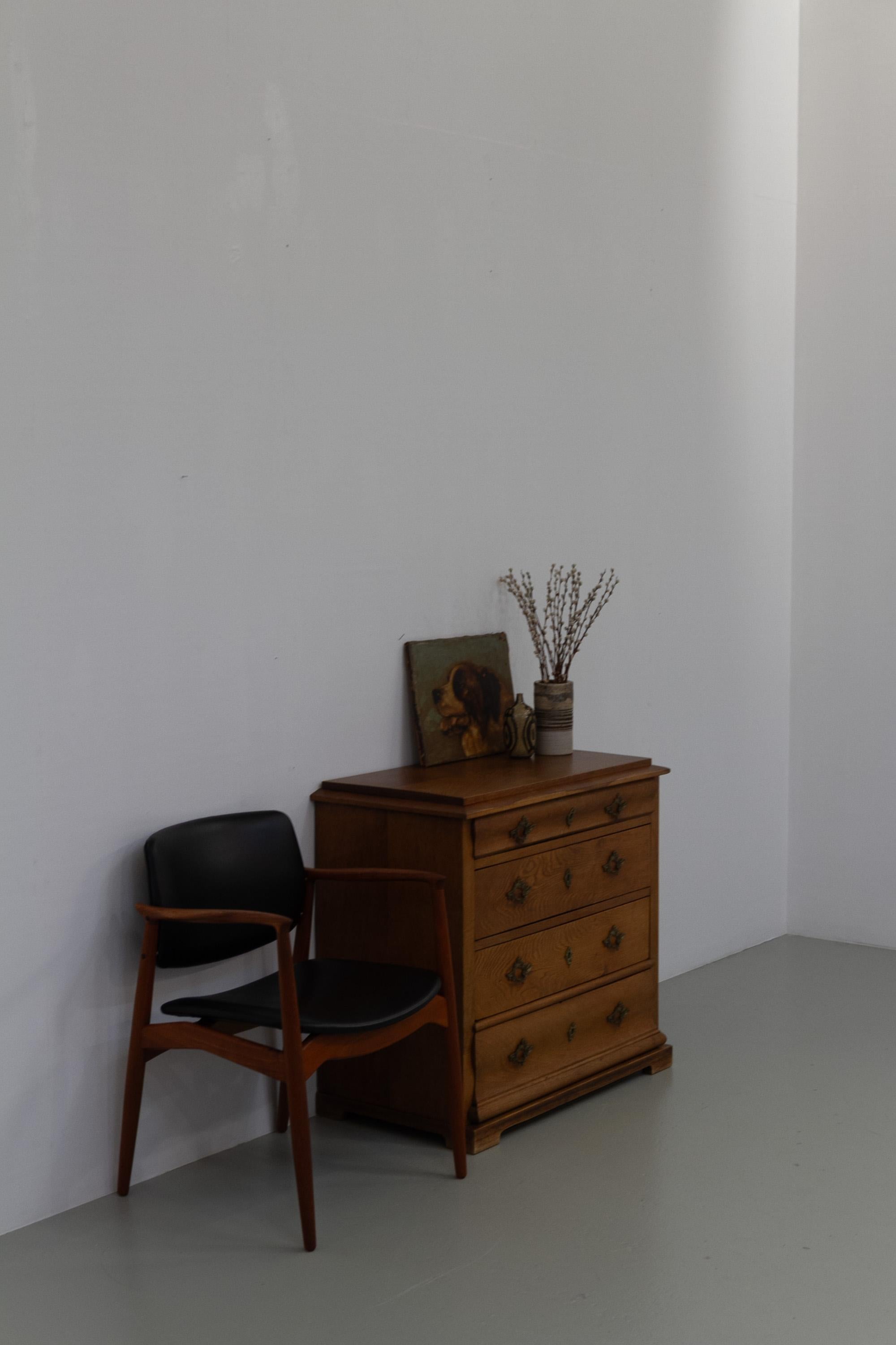 Antico mobile danese in Oak, anni '50 del XIX secolo. in vendita 9