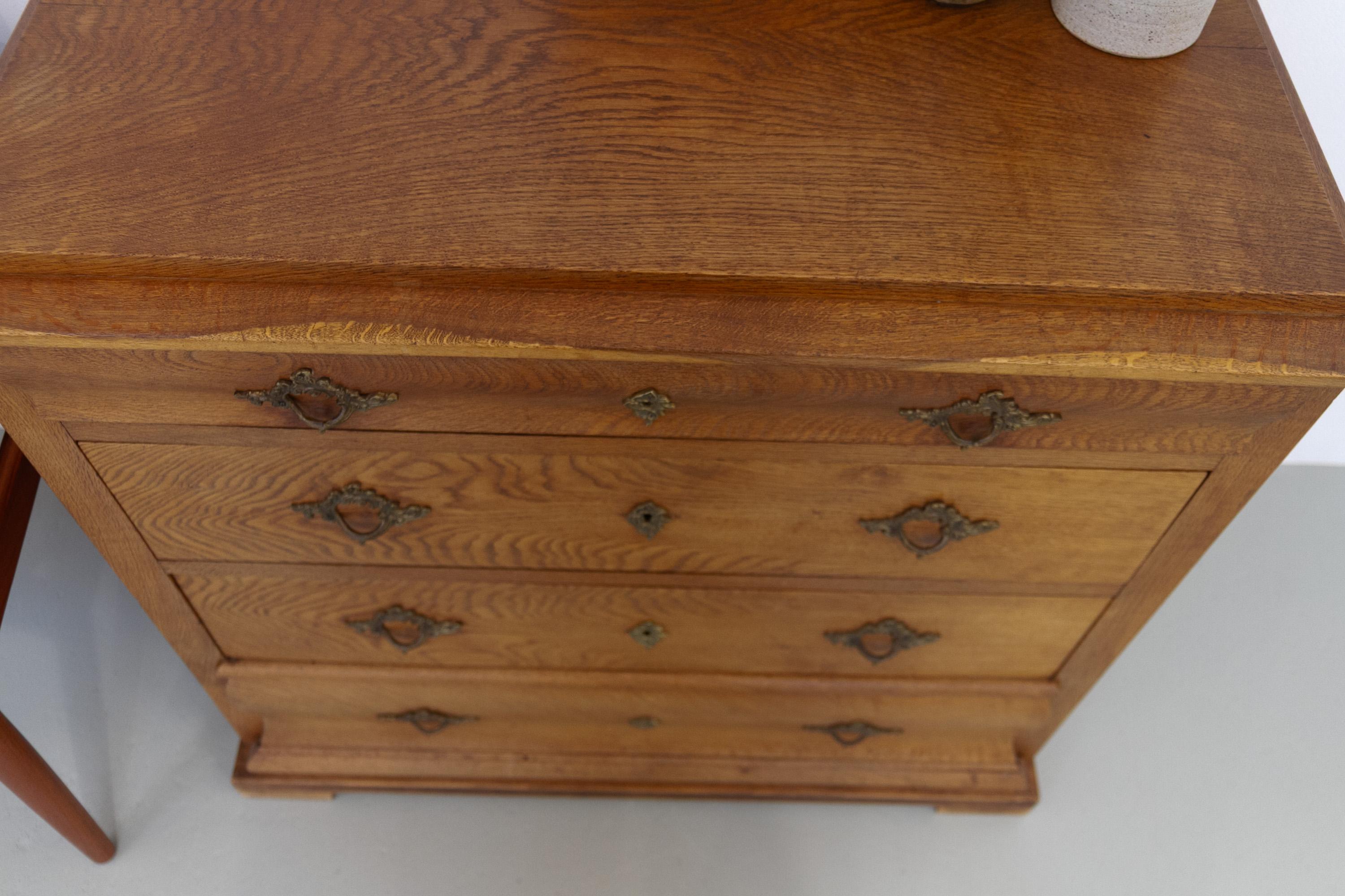 Antico mobile danese in Oak, anni '50 del XIX secolo. in vendita 11