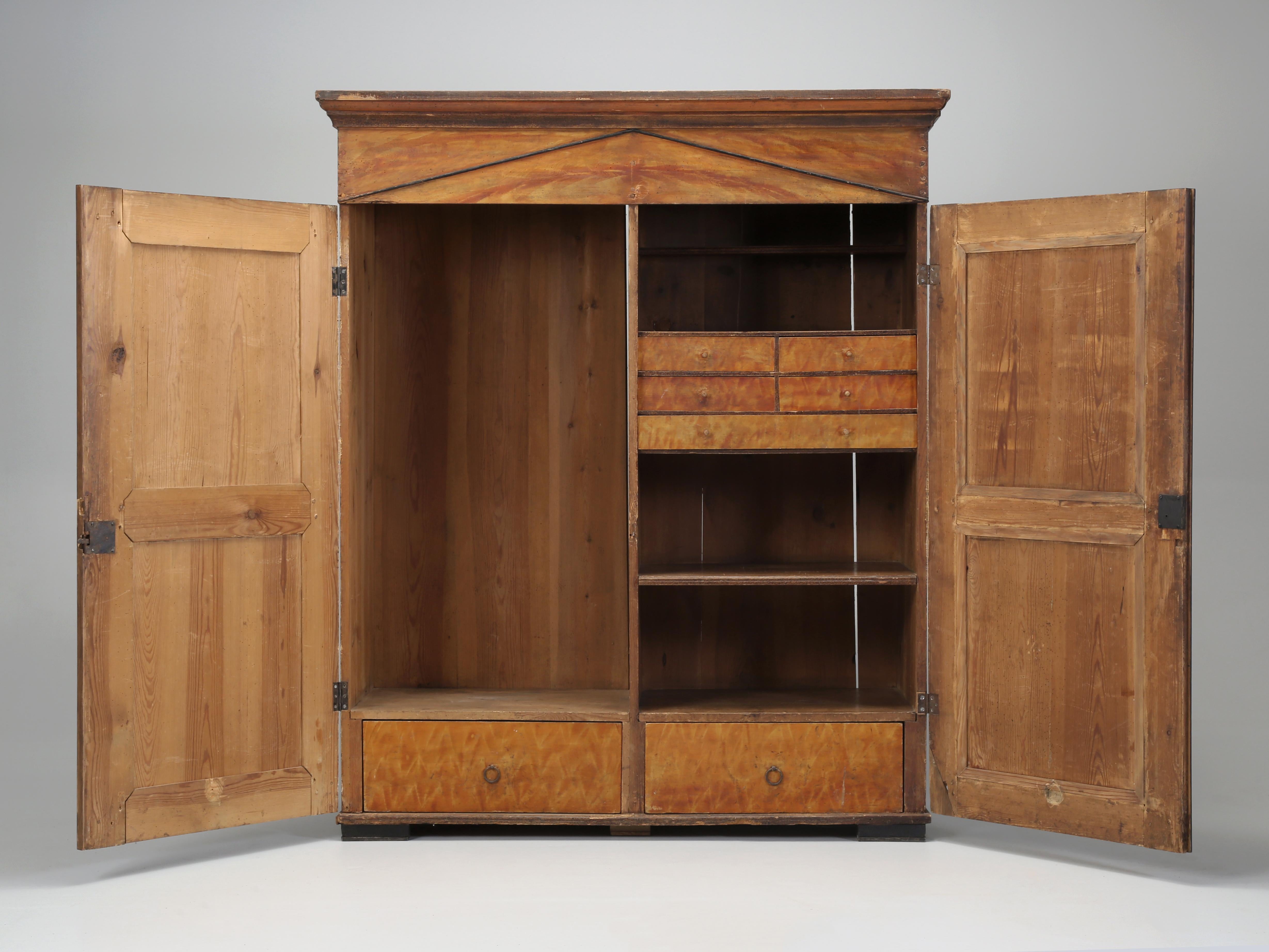 Armoire danoise ancienne originale, intérieur ajusté, collection privée en vente 4
