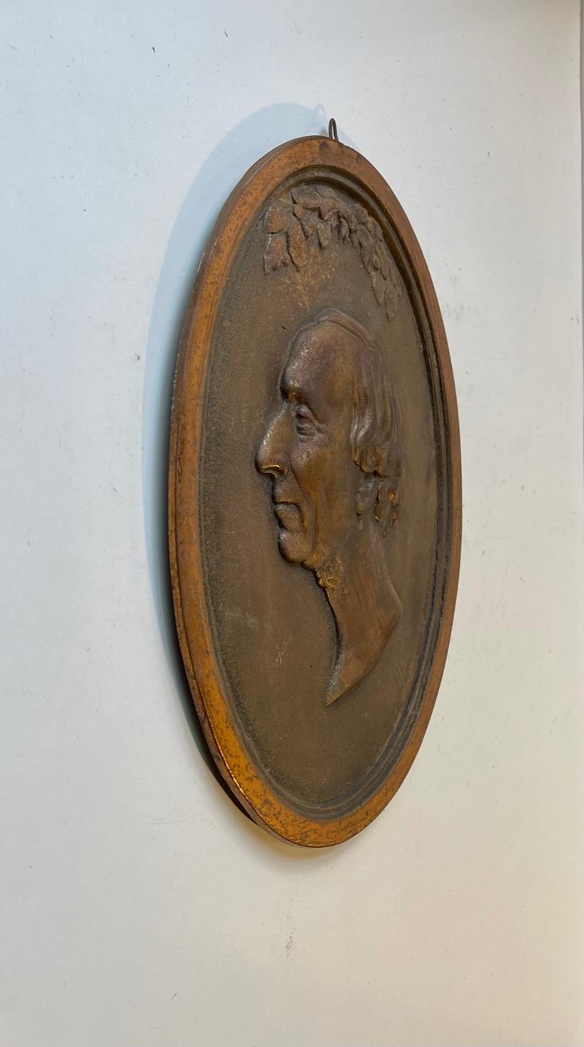 Early 20th Century Antique Danish Oval Copper Wall Plaque of H. C. Andersen For Sale