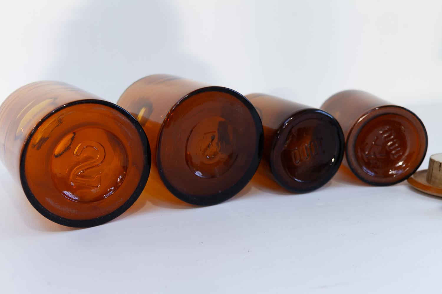 Anciens flacons en verre de pharmacie danoise, années 1900. Ensemble de 4. en vente 6