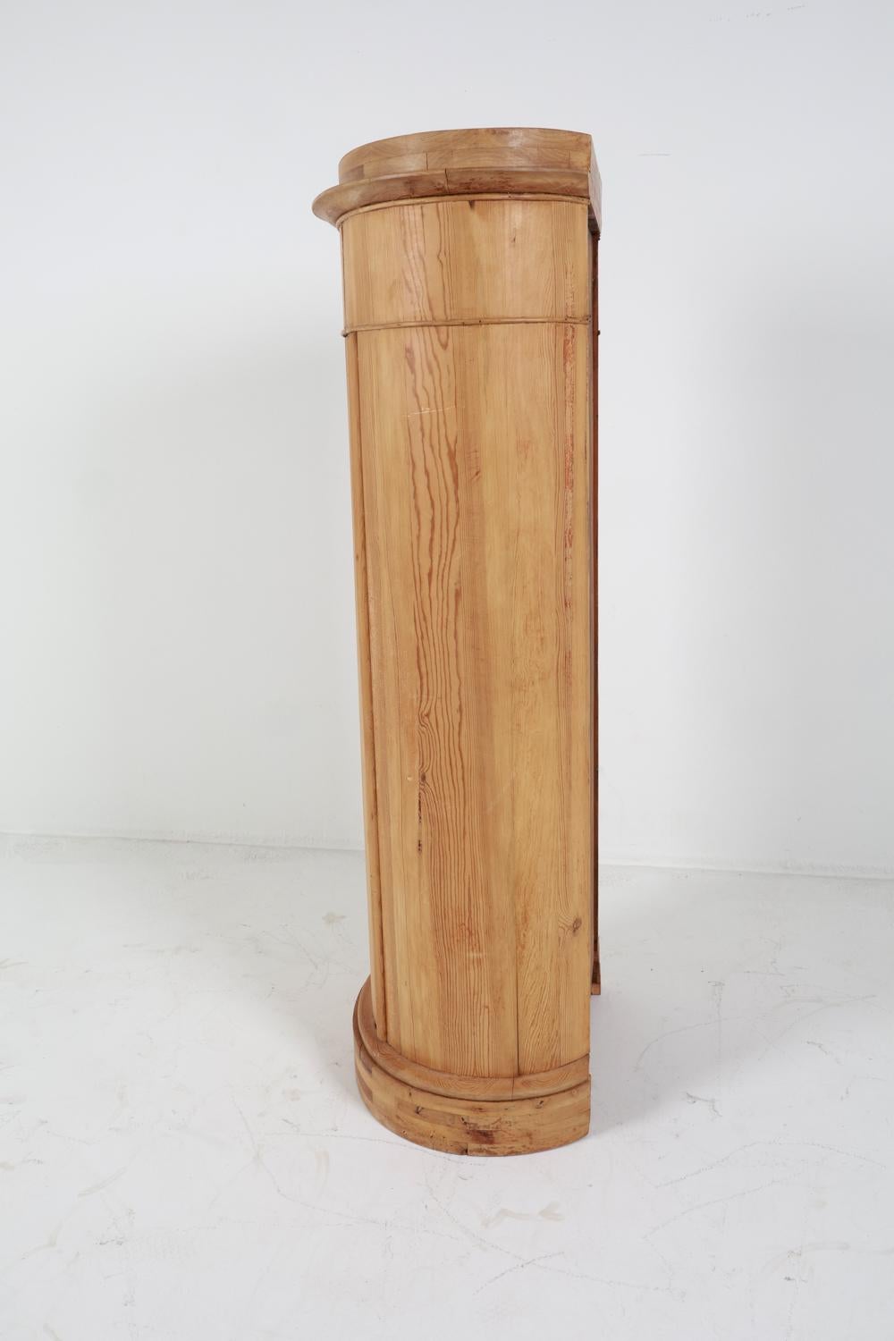 Antiguo Gabinete de Platería de Pino Danés Circa 1880's 2