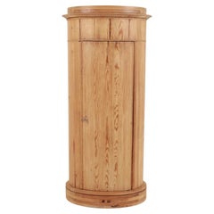Antiguo Gabinete de Platería de Pino Danés Circa 1880's
