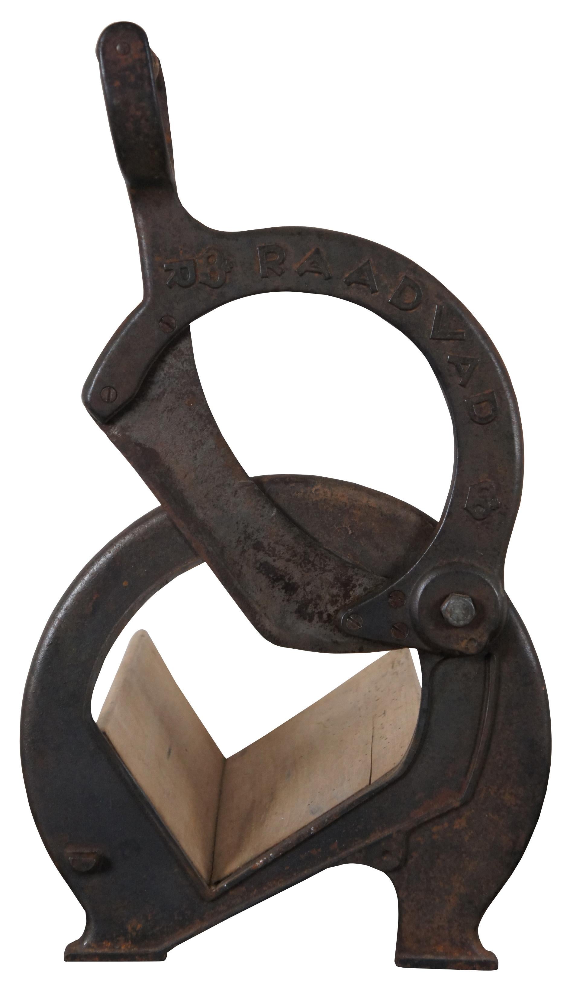 cast iron bread cutter