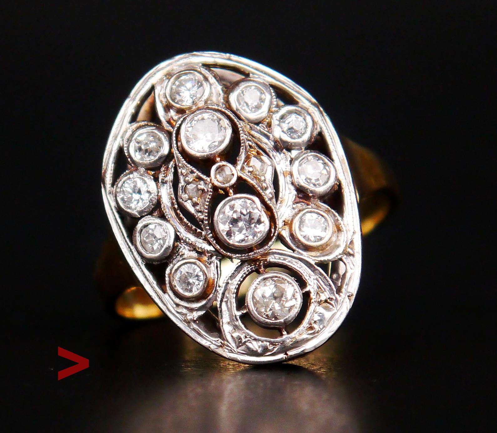 Dänischer Ring, hergestellt ca. 1920 - 1930s.

Massives/geprüftes Band aus 14 Karat Grüngold + Zifferblatt aus 14 Karat Weißgold mit durchbrochener Verzierung, besetzt mit 15 Diamanten.

Unter 10-facher Vergrößerung zeigen einige Diamanten