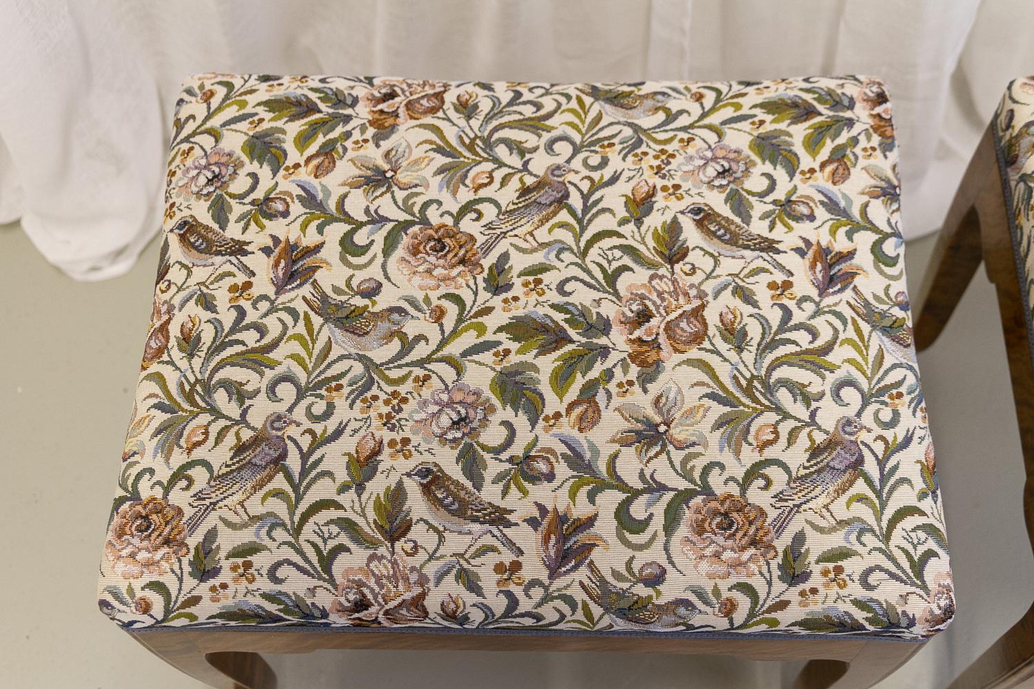 Bouleau Tabourets danois anciens de style rococo en bouleau, années 1870. Ensemble de 2. en vente