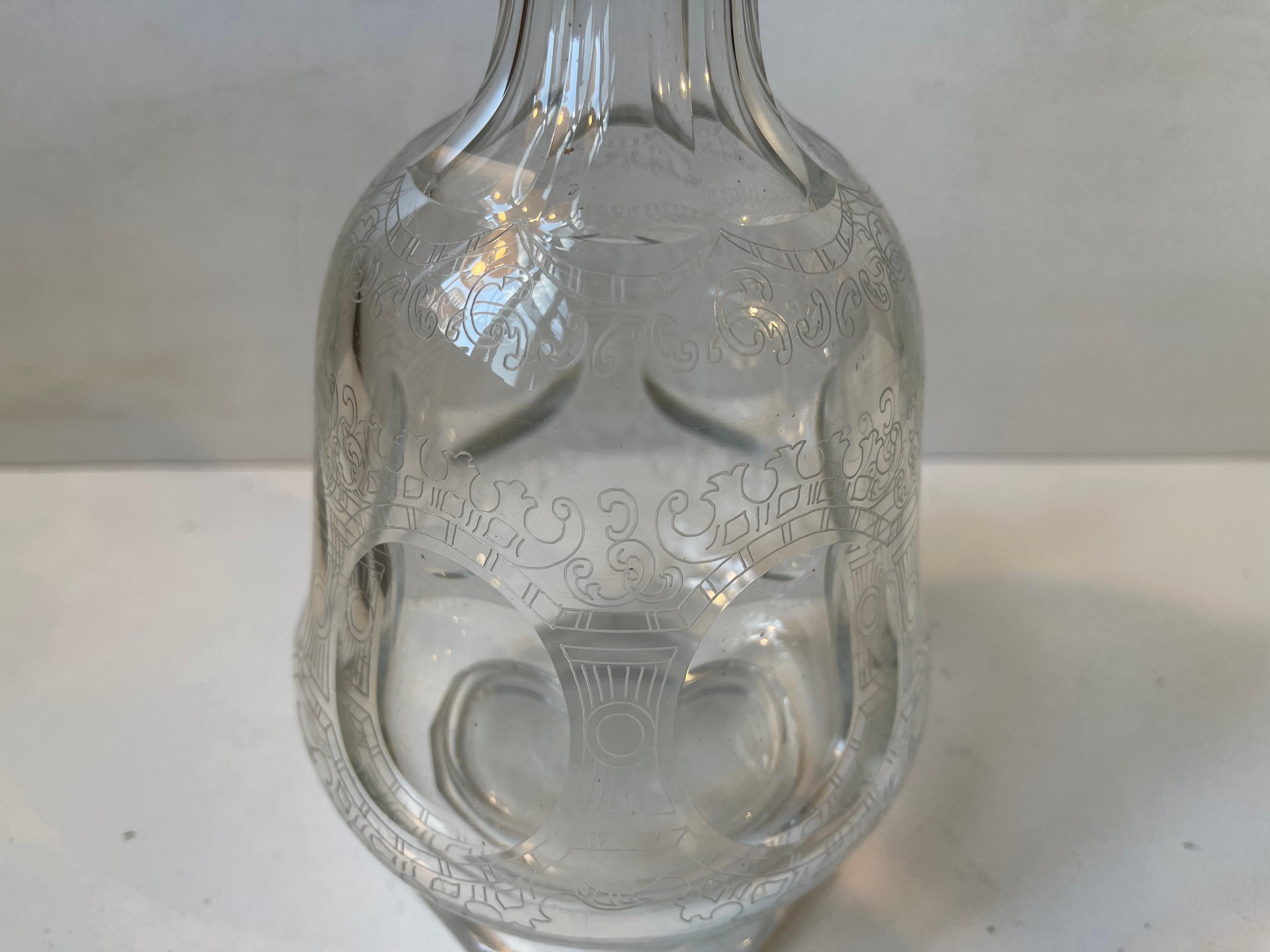 Antique Danish Royal Family Decanter in Engraved Crystal, 1920s For Sale 1