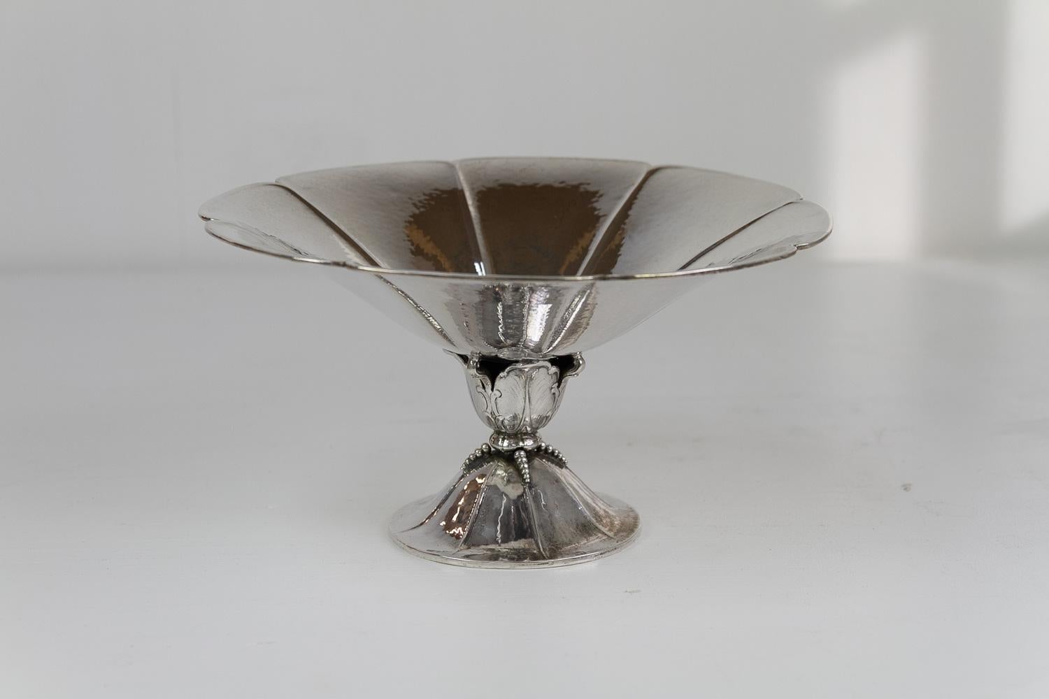 Antique Danish Silver Bowl, 1920s. In Good Condition For Sale In Asaa, DK