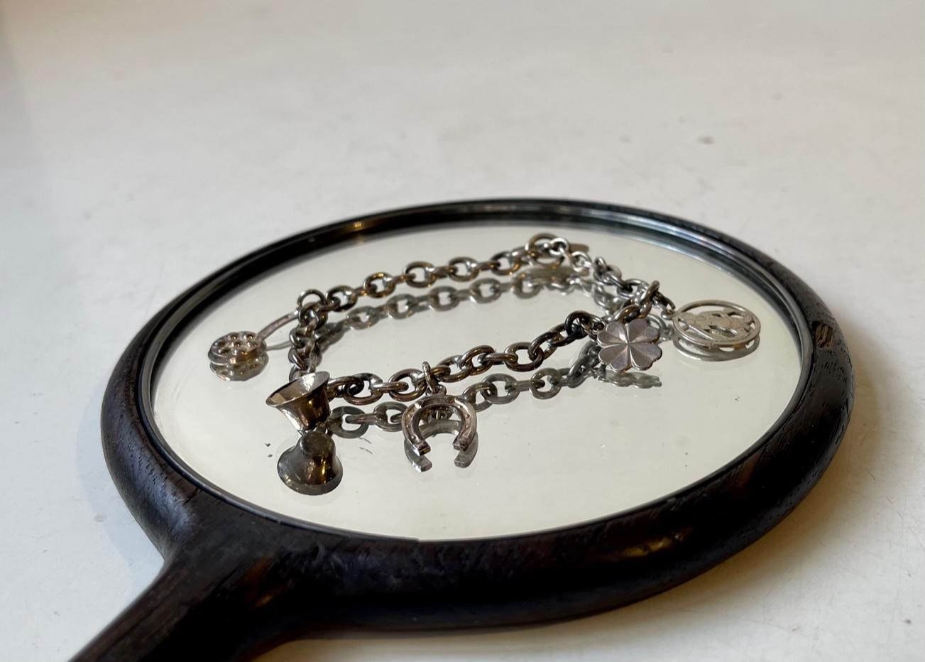 Antique Danish Silver Charm Bracelet with 5 Charms In Good Condition For Sale In Esbjerg, DK