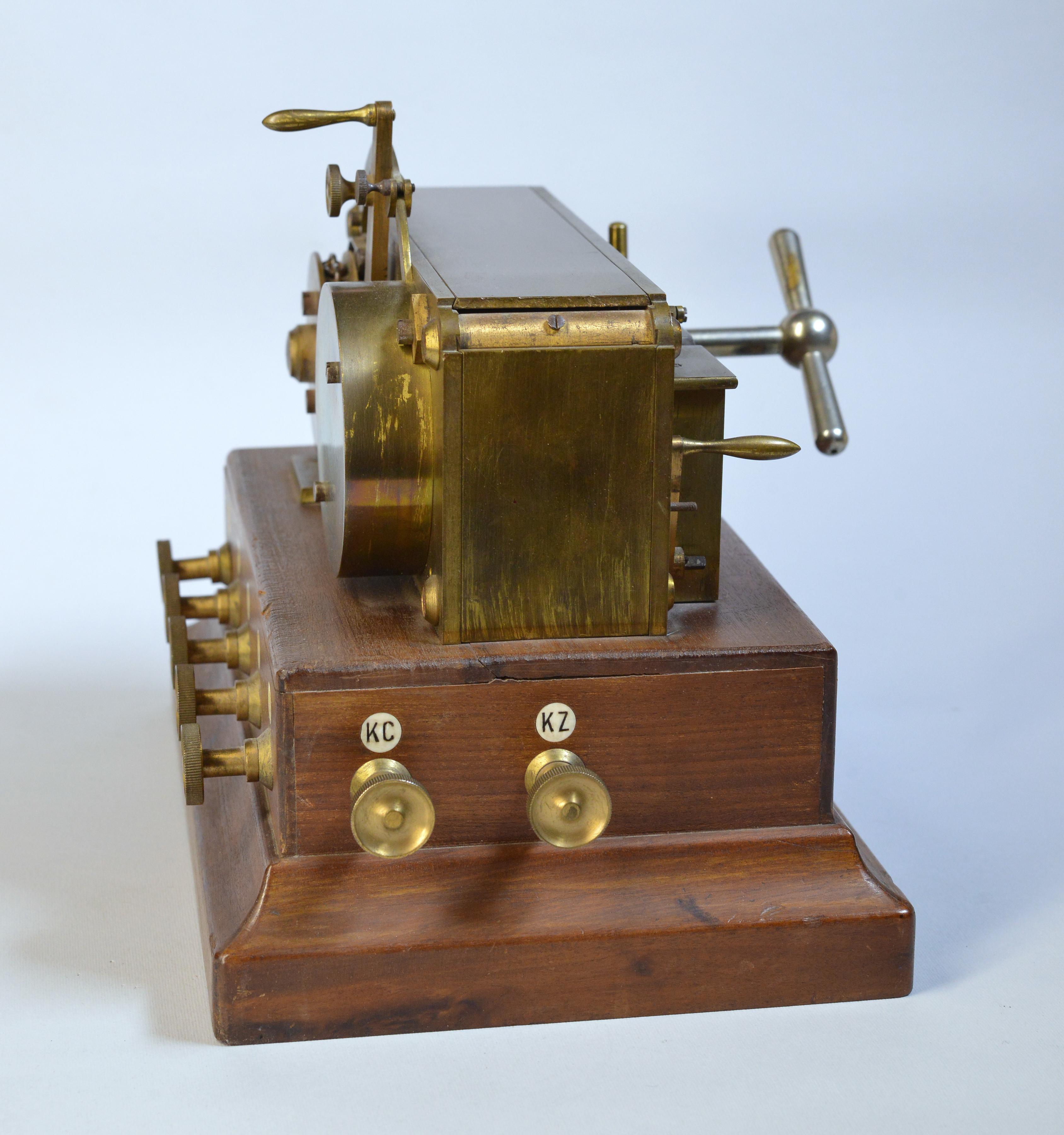 Antique Danish SNTS Morse Telegraph Register Wheatstone transmitter In Good Condition For Sale In Sweden, SE