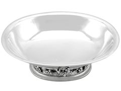 Bol de centre de table danois ancien en argent sterling par Georg Jensen