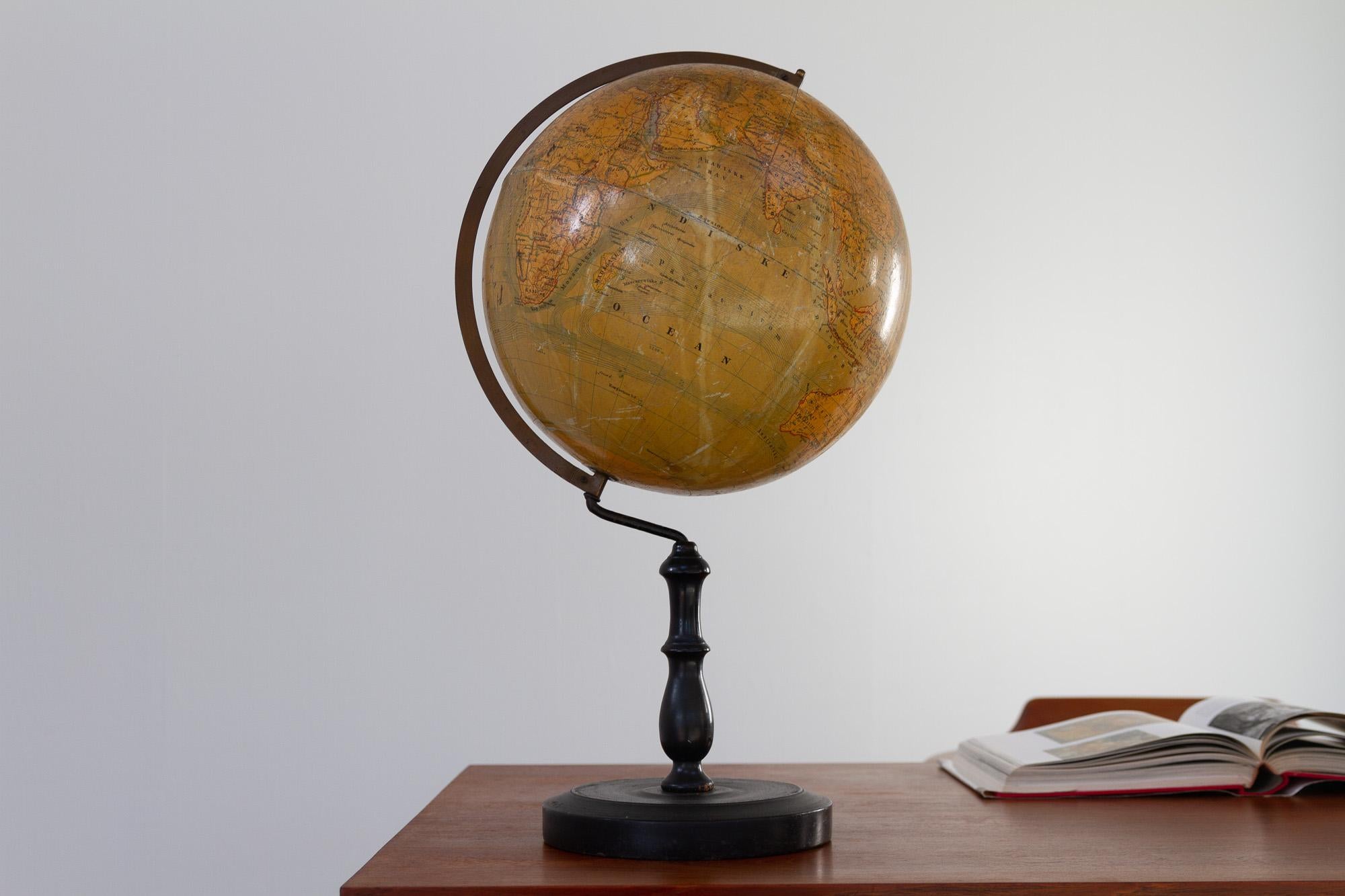 Antique Danish Terrestrial Globe, 1900s In Good Condition For Sale In Asaa, DK