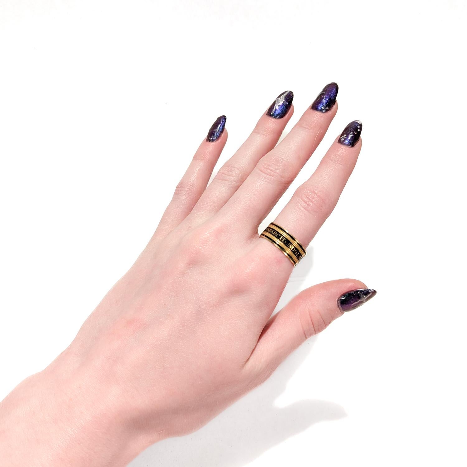 Women's or Men's Antique Dated 1809 American or English 18K Gold & Black Enamel Mourning Ring