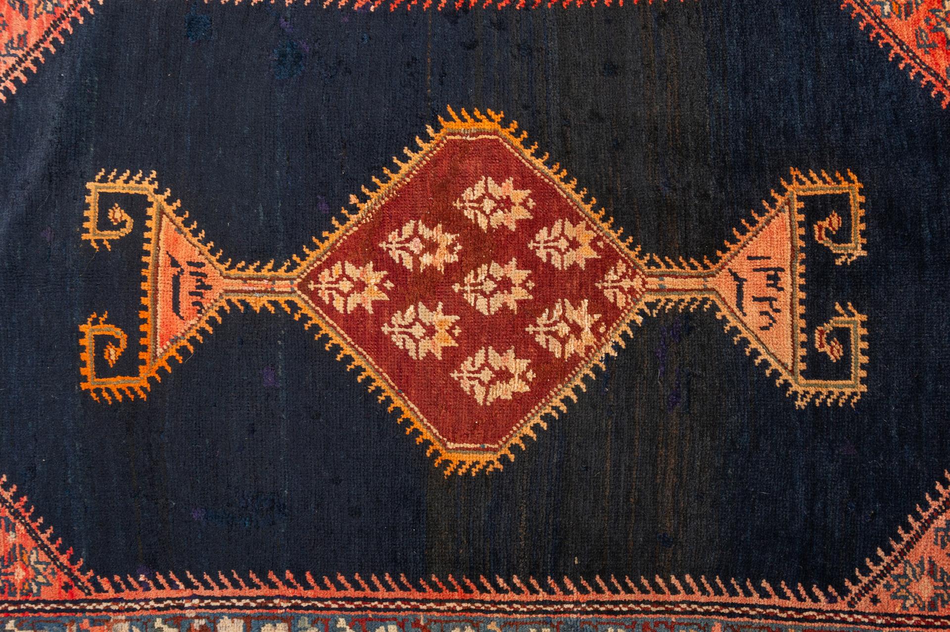 Antique Dated GENDJEH Caucasian Carpet In Good Condition For Sale In Alessandria, Piemonte