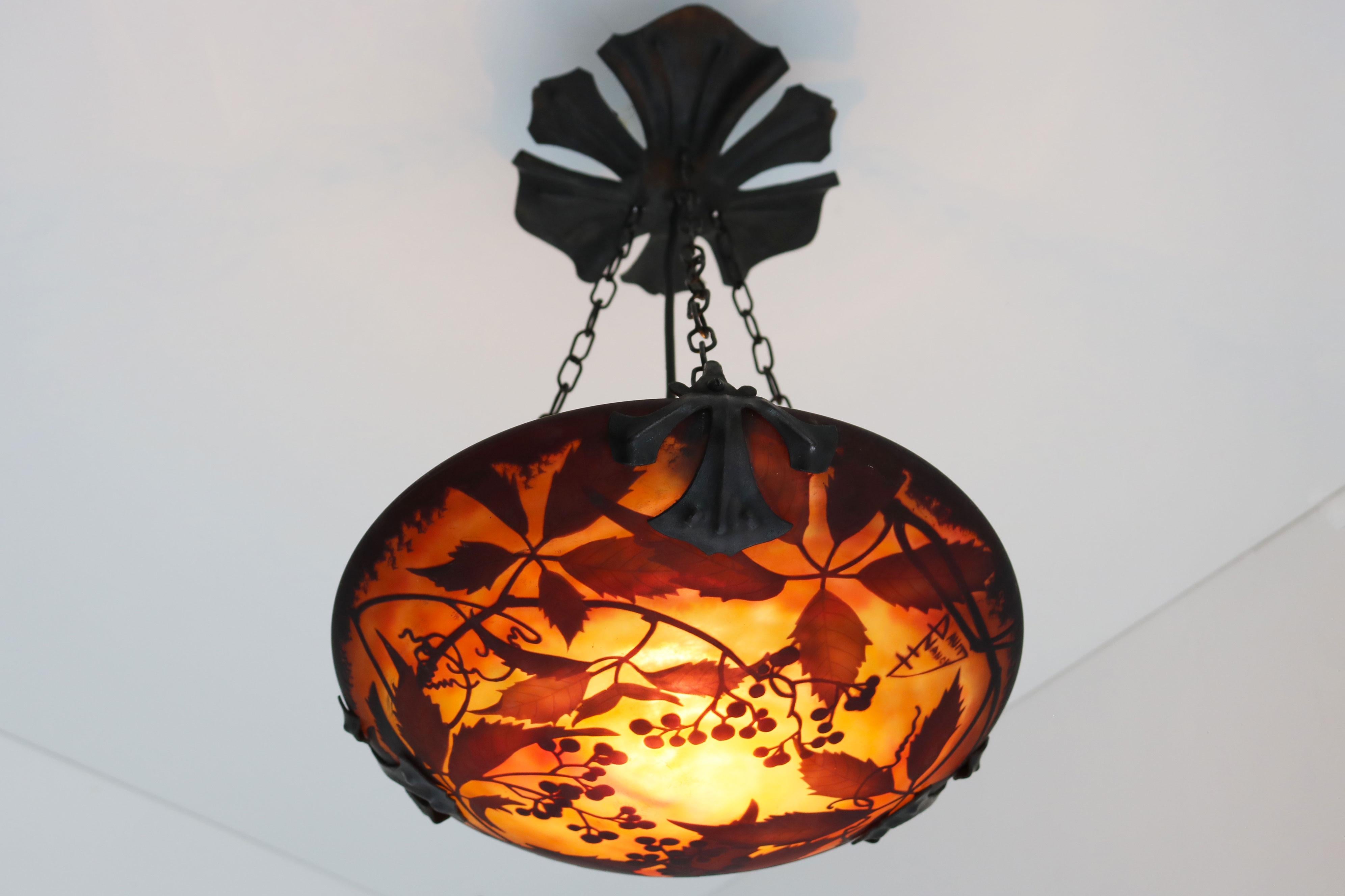 Antiker Daum Nancy & Louis Majorelle-Kronleuchter / Pendelleuchte, Jugendstil 1910 (Art nouveau) im Angebot
