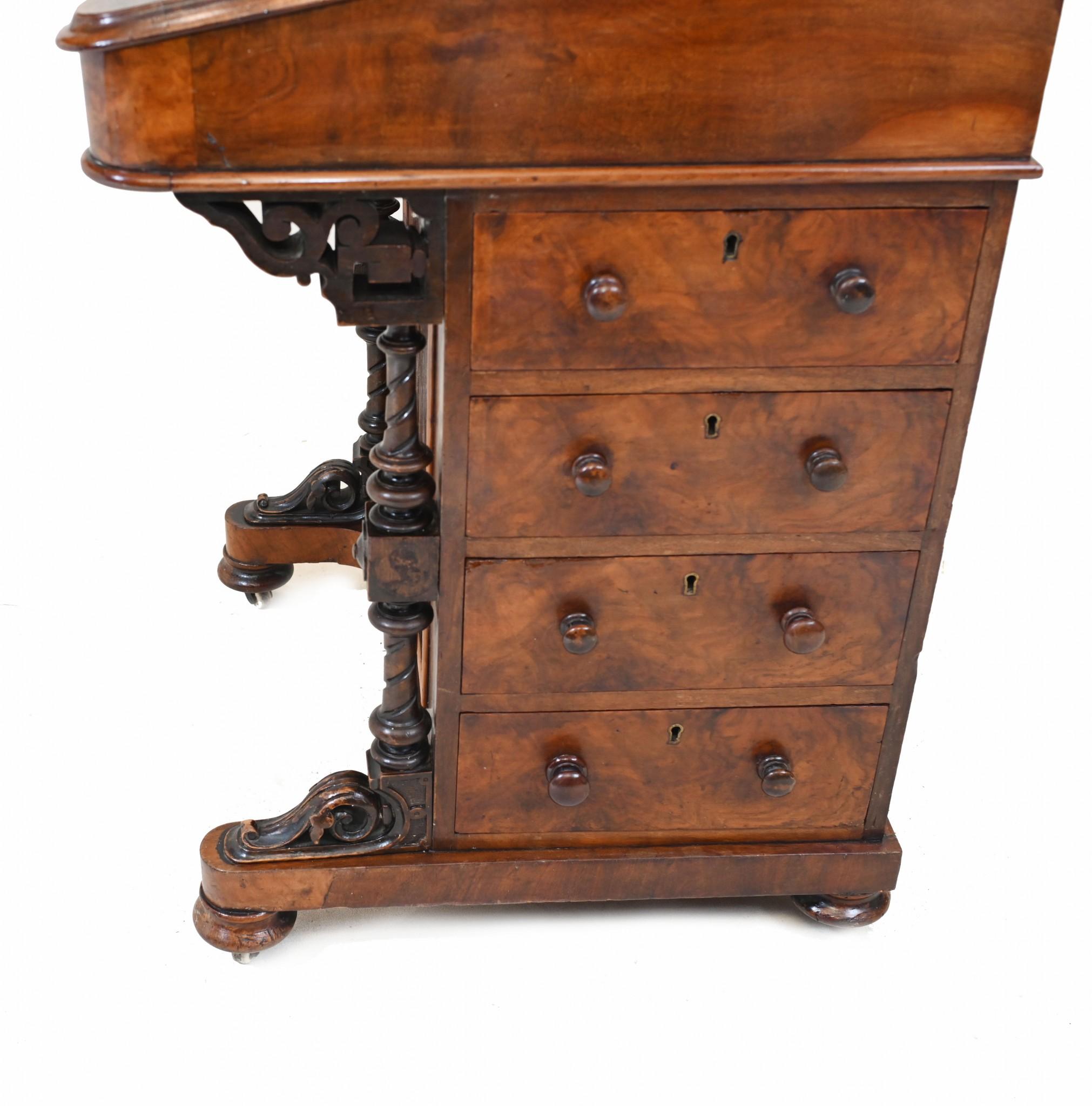 Fine XIX secolo Antico scrittoio Davenport in noce vittoriano Secretaire 1880 in vendita