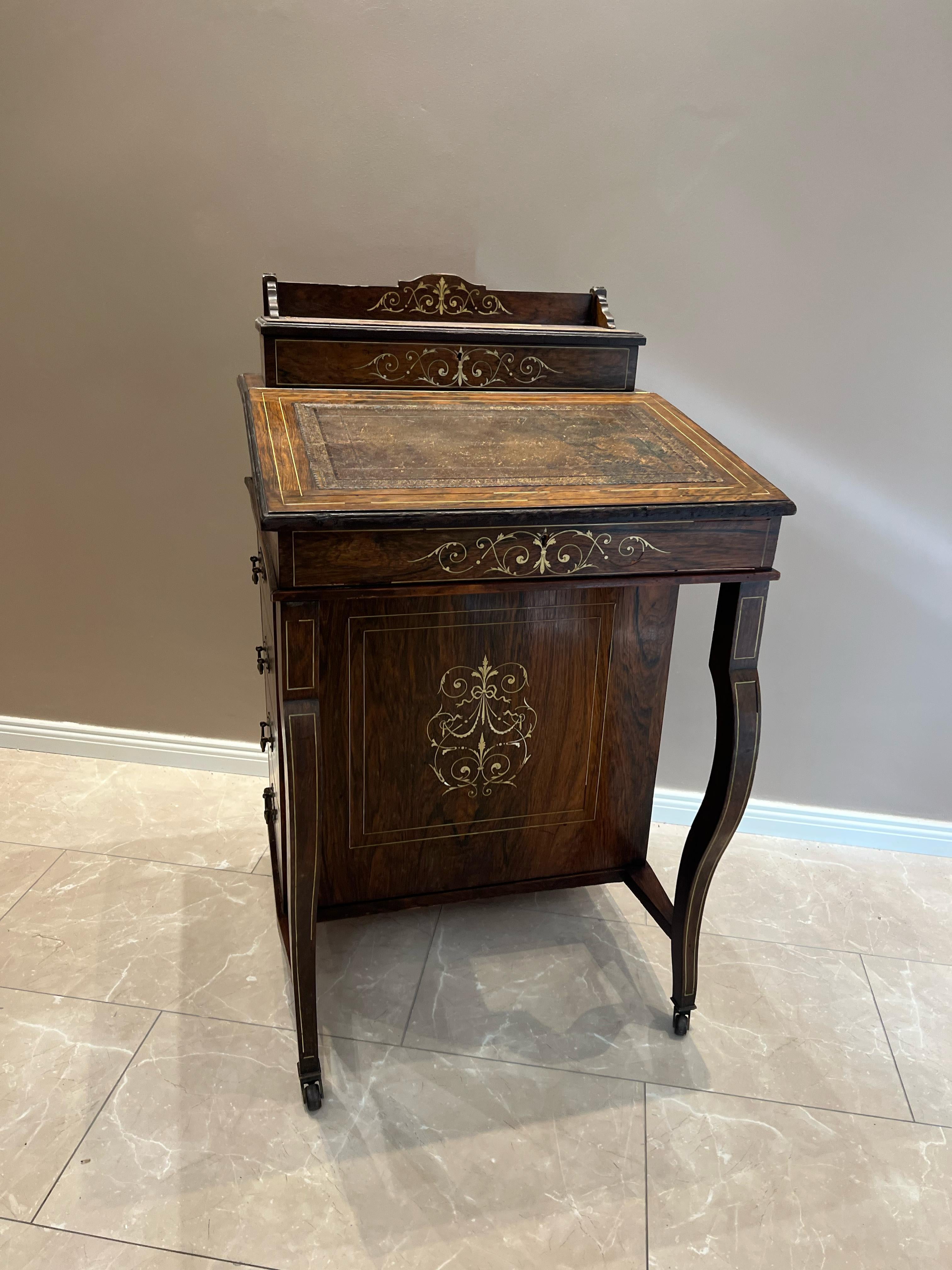 Chippendale Antico scrittoio Davenport del XIX secolo Biedermeier con intarsi in oro del 1830 circa in vendita