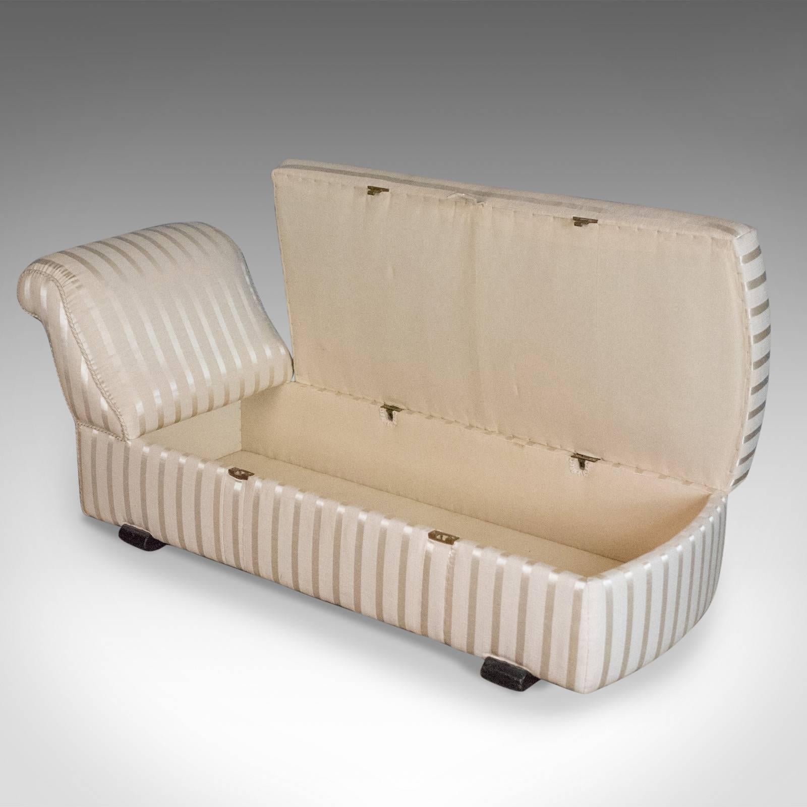 19th Century Antique Day Bed, English, Victorian Recliner, Chaise Longue, circa 1900