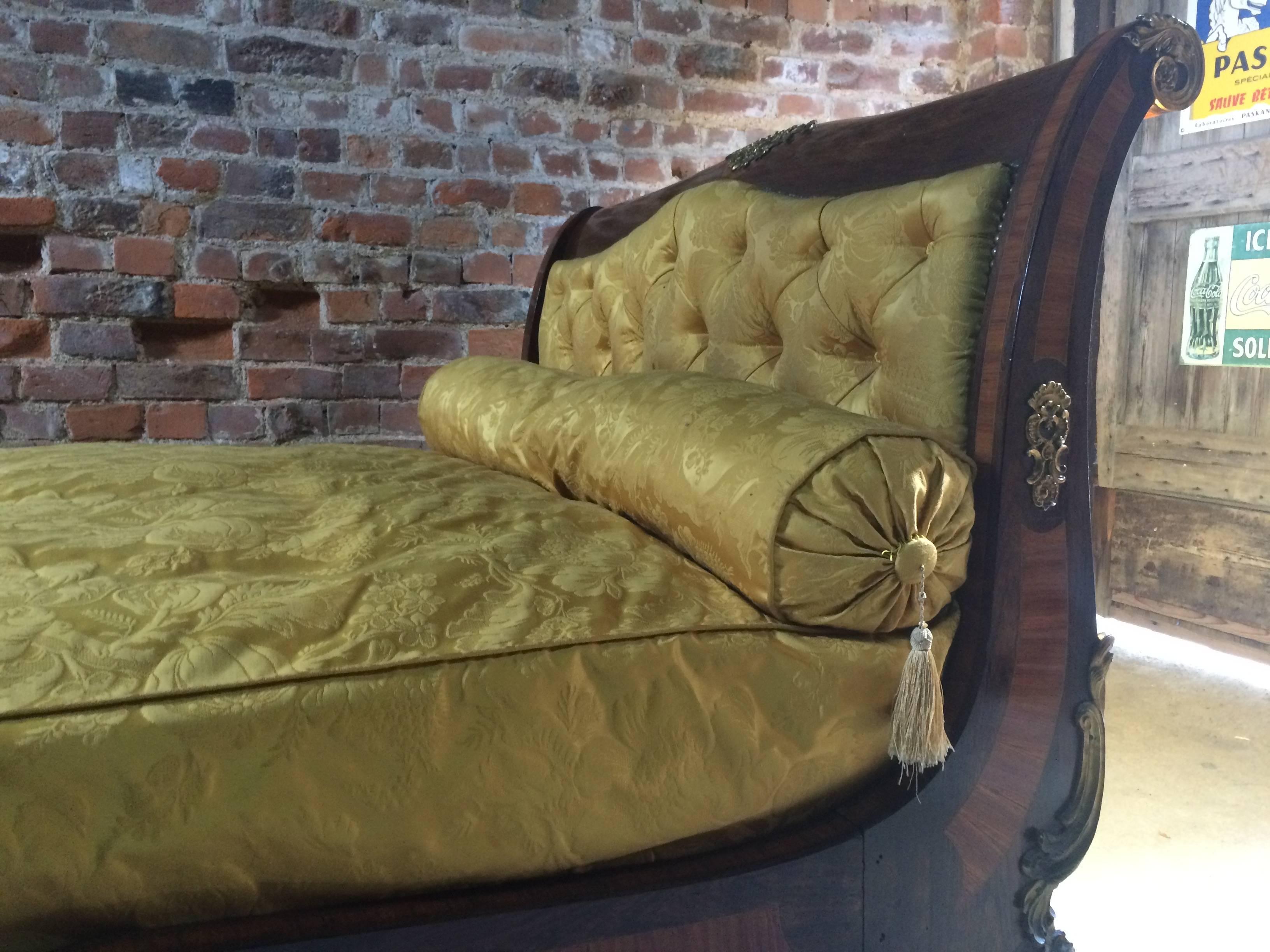 Antique Daybed Bed Lit en Bateau French Louis XV Style 19th Century, circa 1815 2