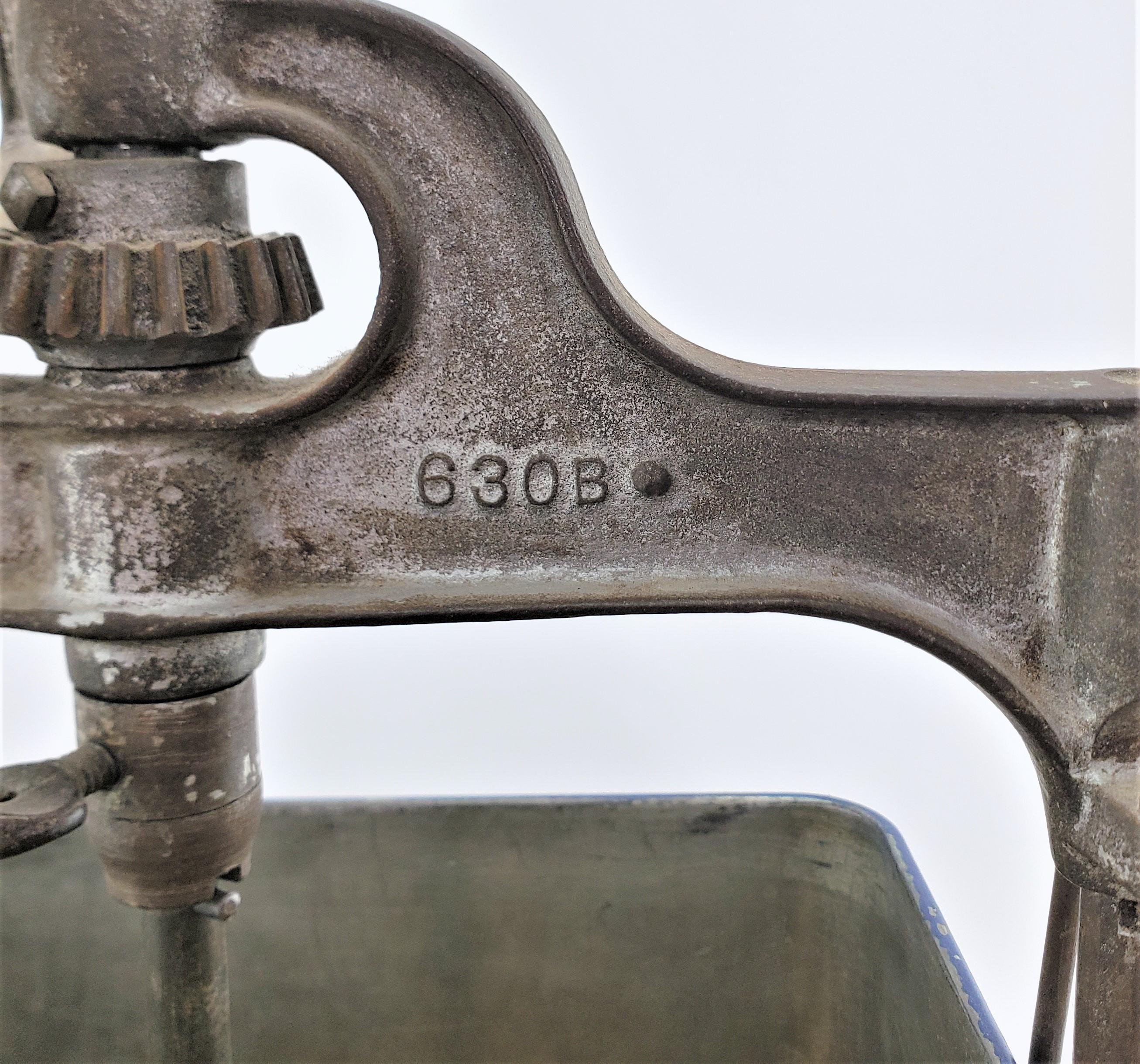 Ancienne tasse ou mélangeur industriel commercial Dazey avec décoration en tôle, États-Unis en vente 4