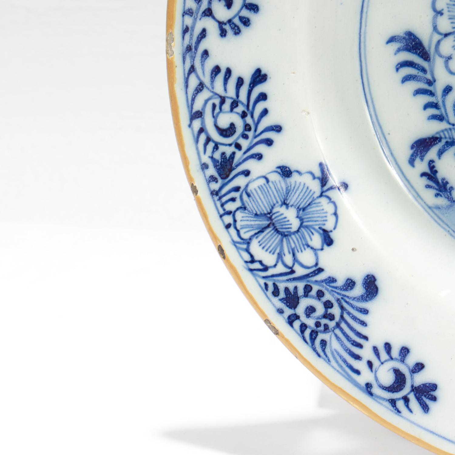 Antiguo plato de cerámica De Porceleyne Bijl Chinese Garden Chinoiserie Dutch Delft en venta 3