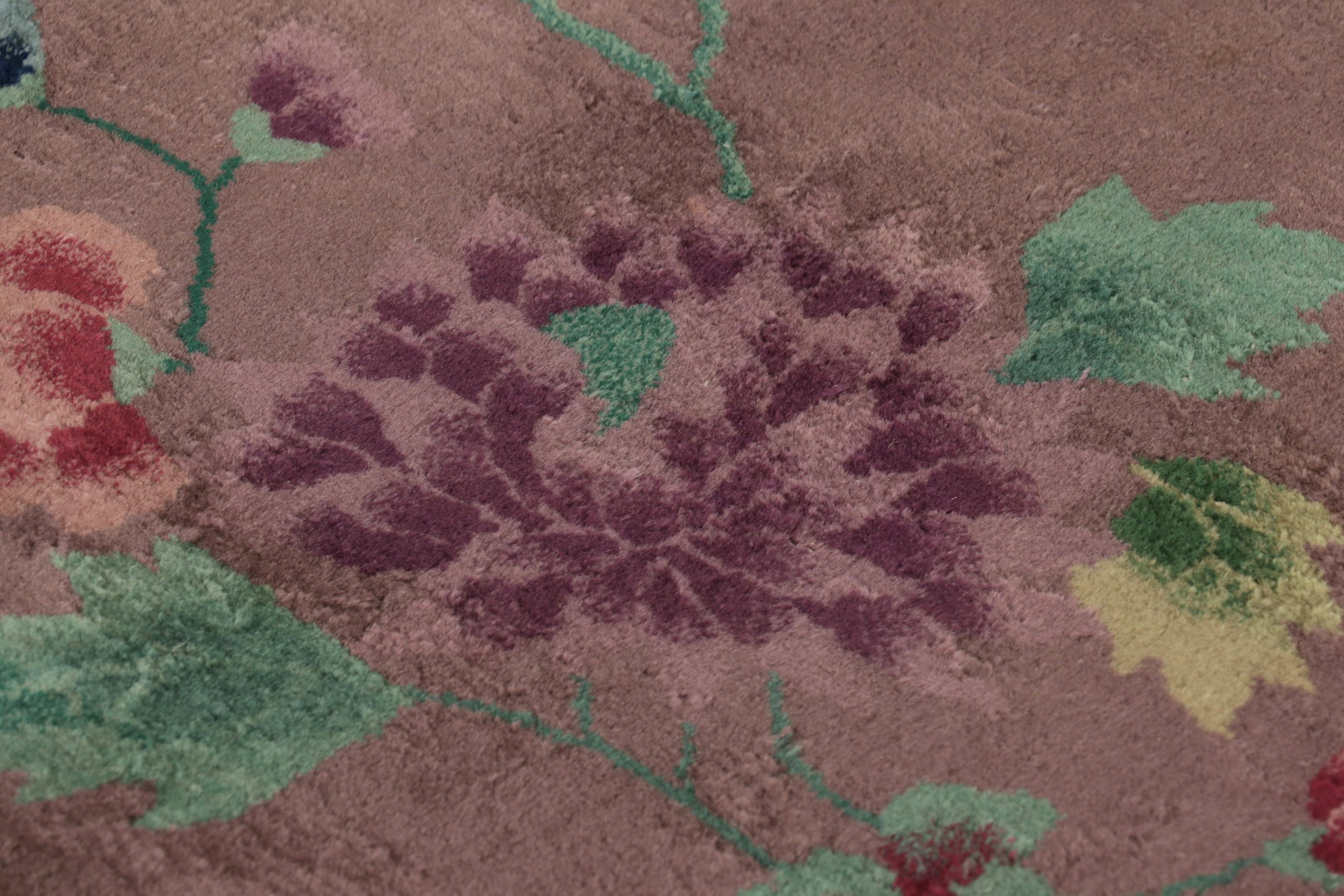Alfombra china antigua de lana y seda púrpura de Rug & Kilim principios del siglo XX en venta