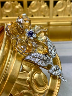 Antique Deco Platinum Old European Diamond Sugarloaf Sapphire Flower Brooch