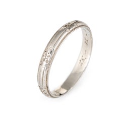 Antique Deco Wedding Band Flower Pattern 18 Karat Gold Vintage Fine Jewelry
