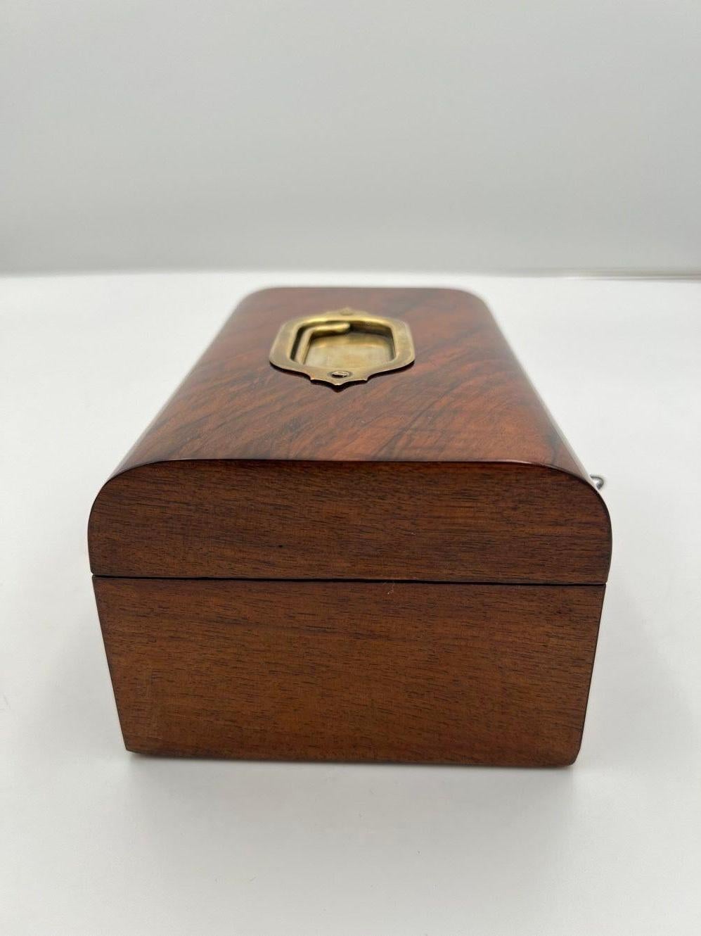 Antique Decorative Box, Walnut Veneer and Brass, South Germany, circa 1850 For Sale 5