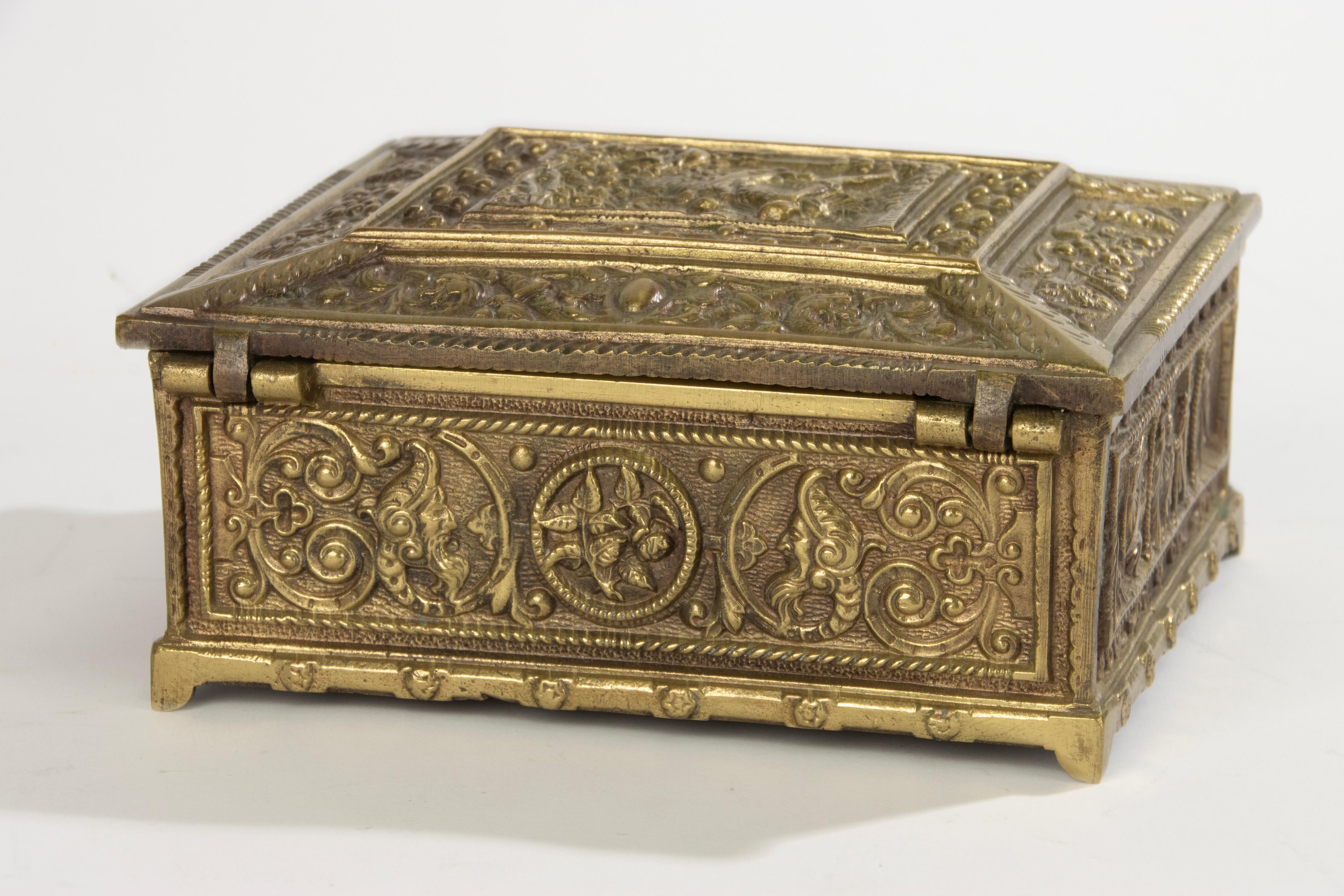 Antique Decorative Bronze Box  For Sale 8