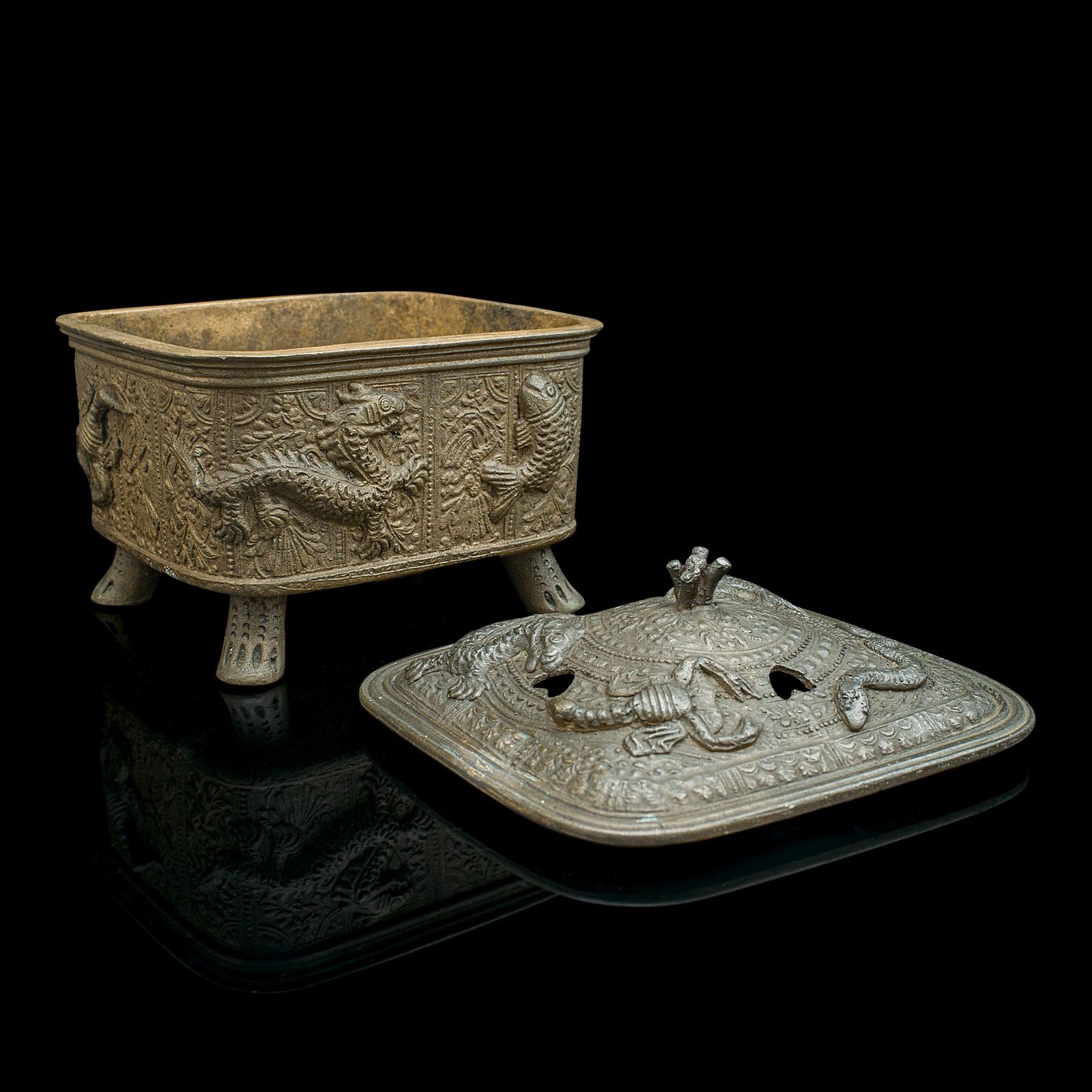 XIXe siècle Encensoir décoratif chinois ancien, en bronze, brûleur d'encens, victorien, vers 1850 en vente