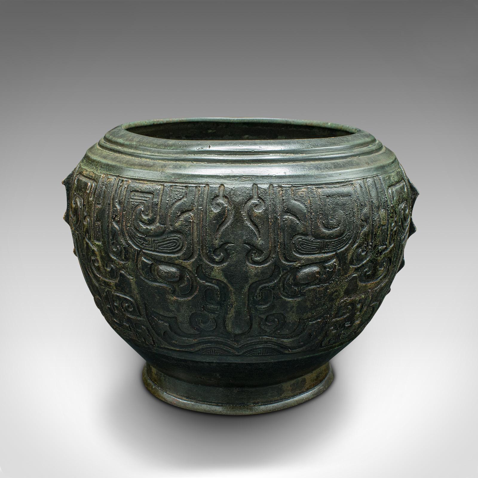 This is an antique decorative censer. A Japanese, bronze incense burner or jardiniere pot, dating to the mid Victorian period, circa 1850.

Strikingly patinated, from the late Japanese Edo period (1603-1868)
Displays a desirable aged patina and