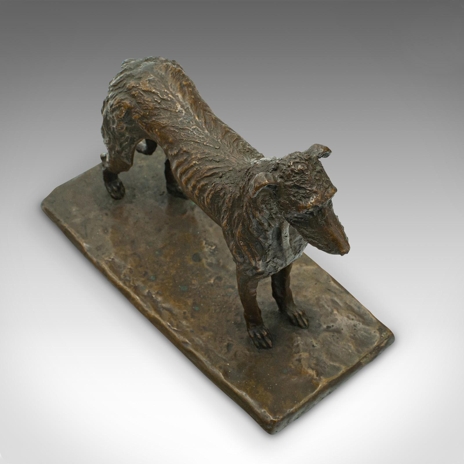 Figure décorative ancienne de chien en bronze autrichienne, chien viennois Borzoi, époque victorienne en vente 3