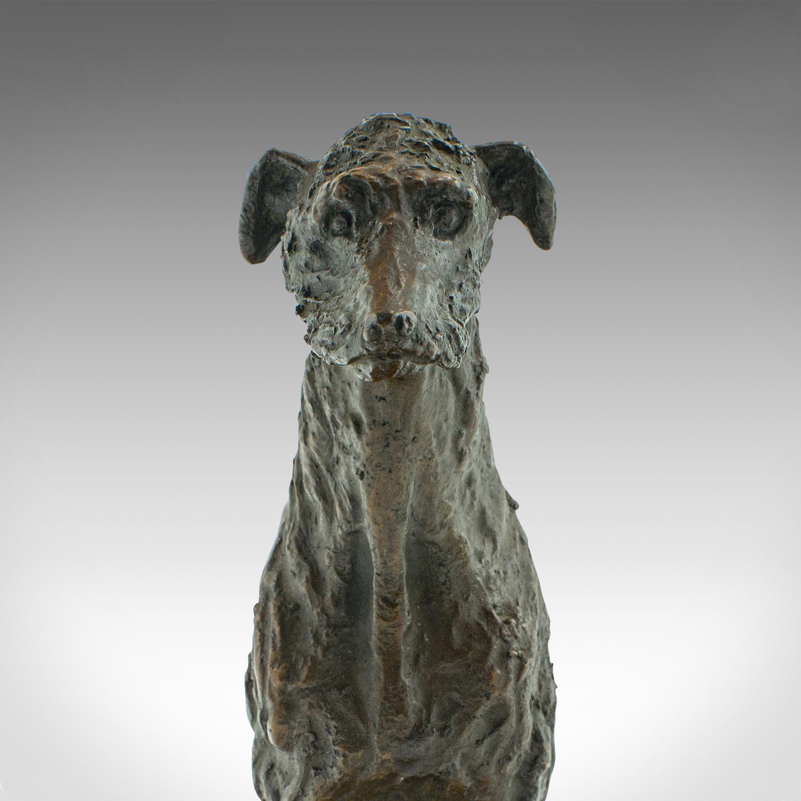 Figure décorative ancienne de chien en bronze autrichienne, chien viennois Borzoi, époque victorienne en vente 1