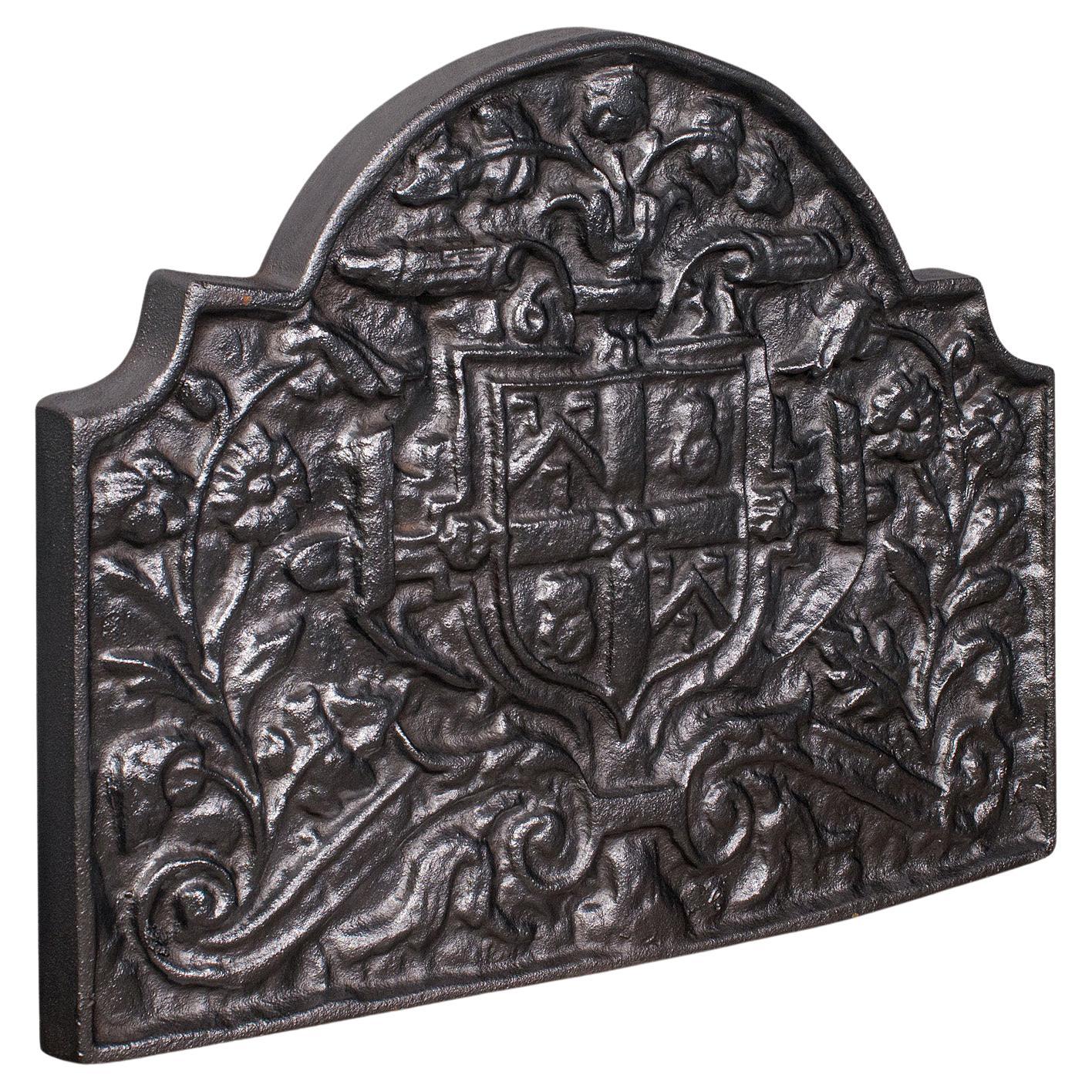 Decorative Victorian Cast Iron Fender For Sale at 1stDibs