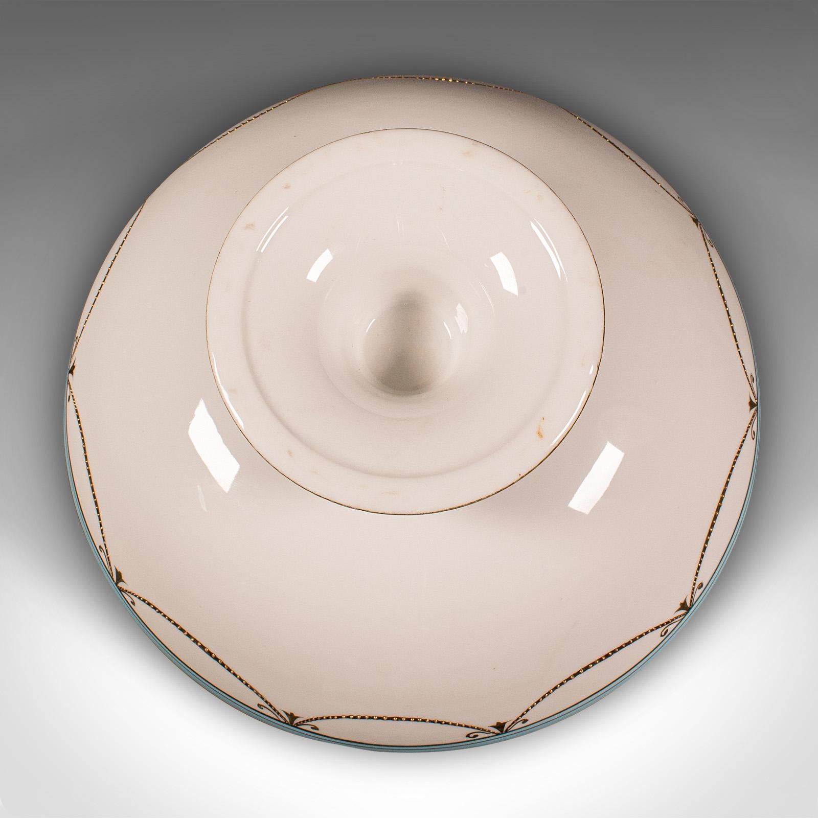 Antike dekorative Schale mit Fuß, japanisch, Keramik-Servierschale, Noritake, um 1920 im Angebot 2