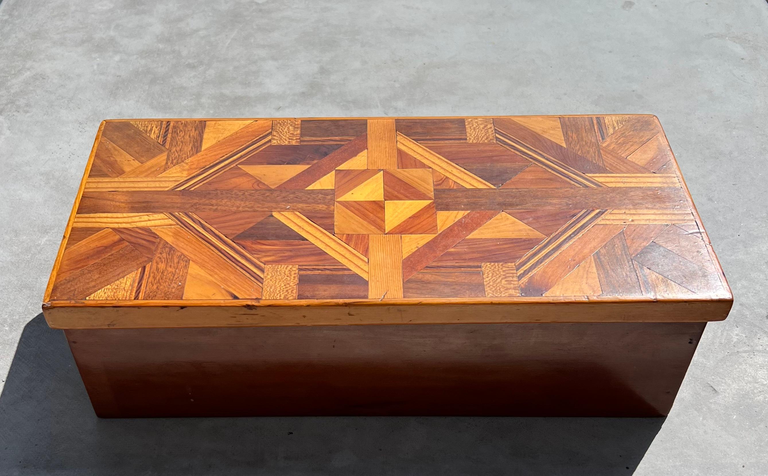 Antique Decorative Frank Lloyd Wright style Jewelry Box, circa 1930s In Good Condition In View Park, CA