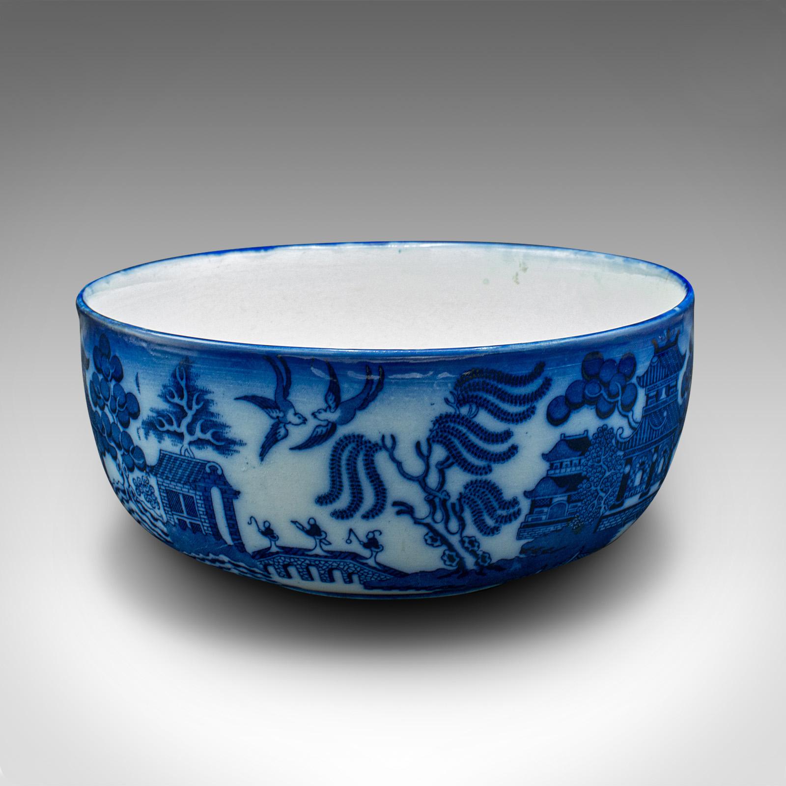 Antike dekorative Obstschale, englisch, Keramik, Servierschale, Weide, viktorianisch (19. Jahrhundert) im Angebot