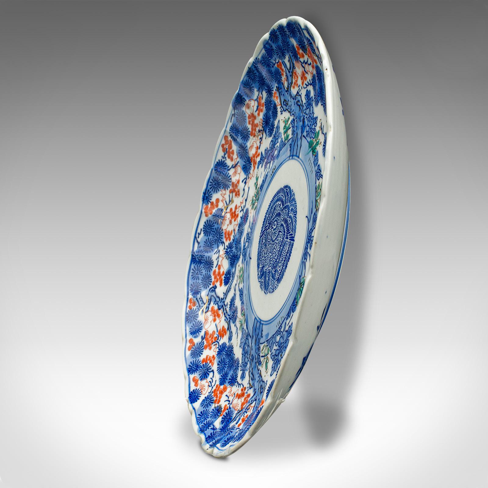 Antiker dekorativer Teller, japanisch, Keramik, Servierschale, Imari, viktorianisch (Japanisch) im Angebot