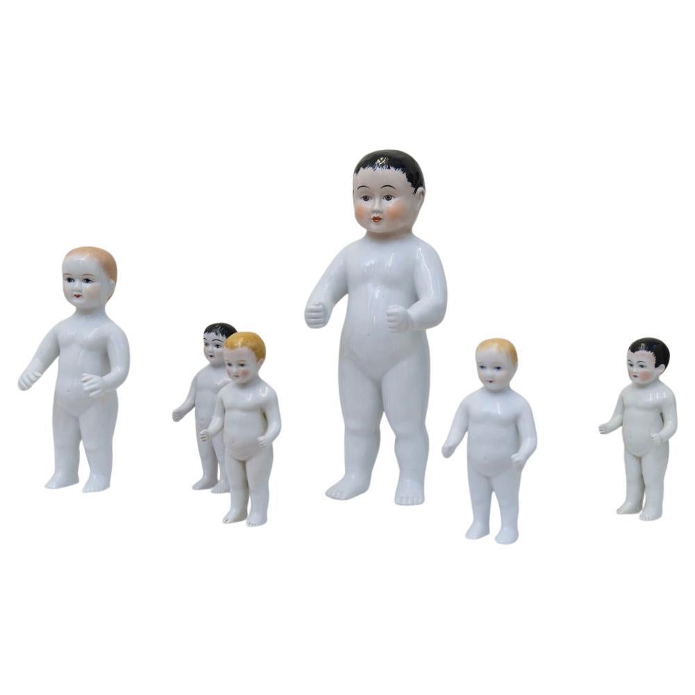 antiguo juego de muñecas decorativas de porcelana