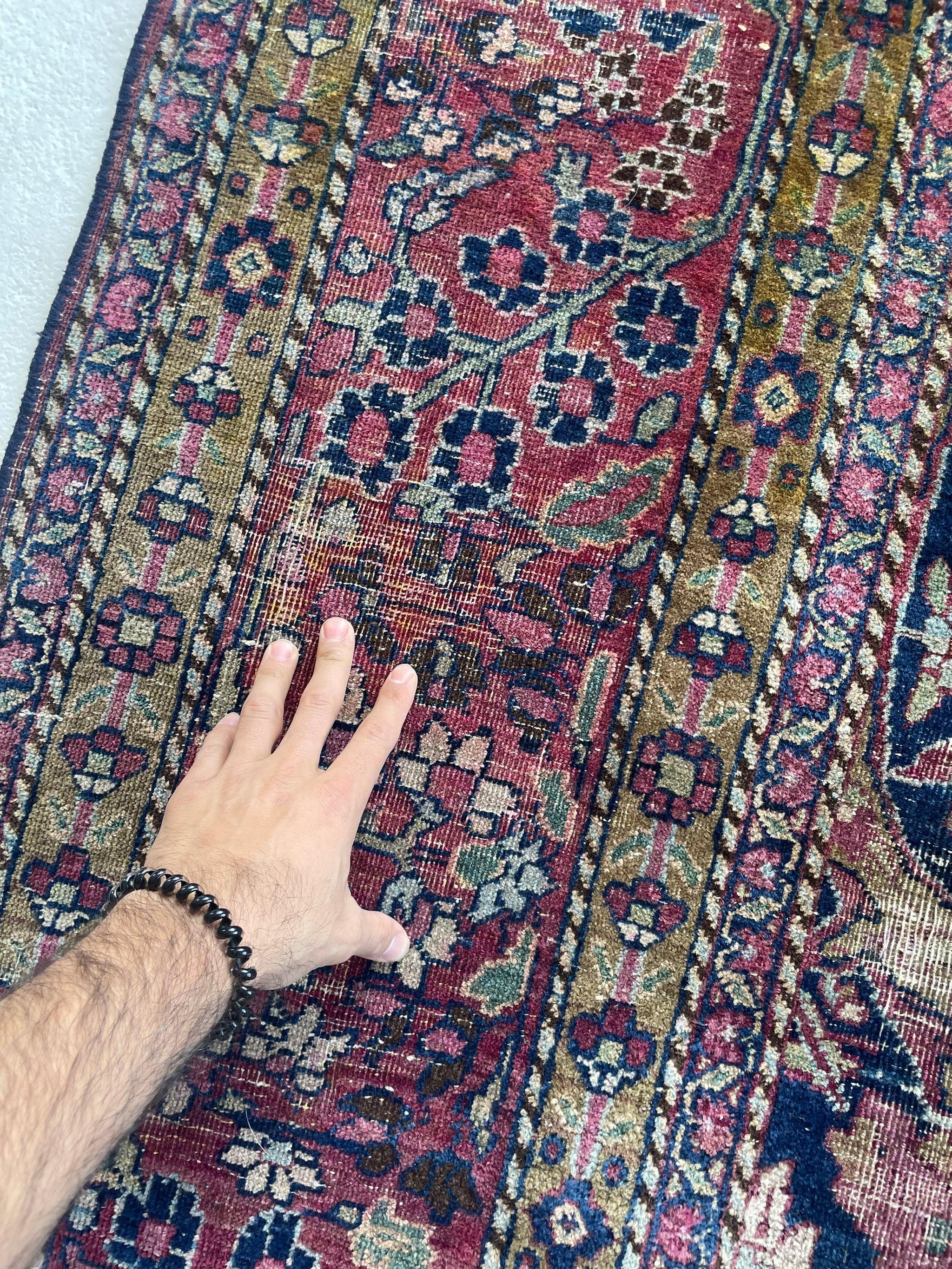 Alfombra decorativa antigua del noreste de Jorasán-Mashad, hacia 1920-30 en venta 6